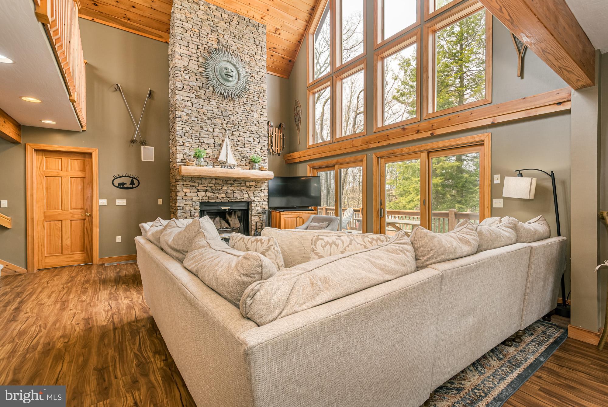 WATERFRONT GREENS - Residential