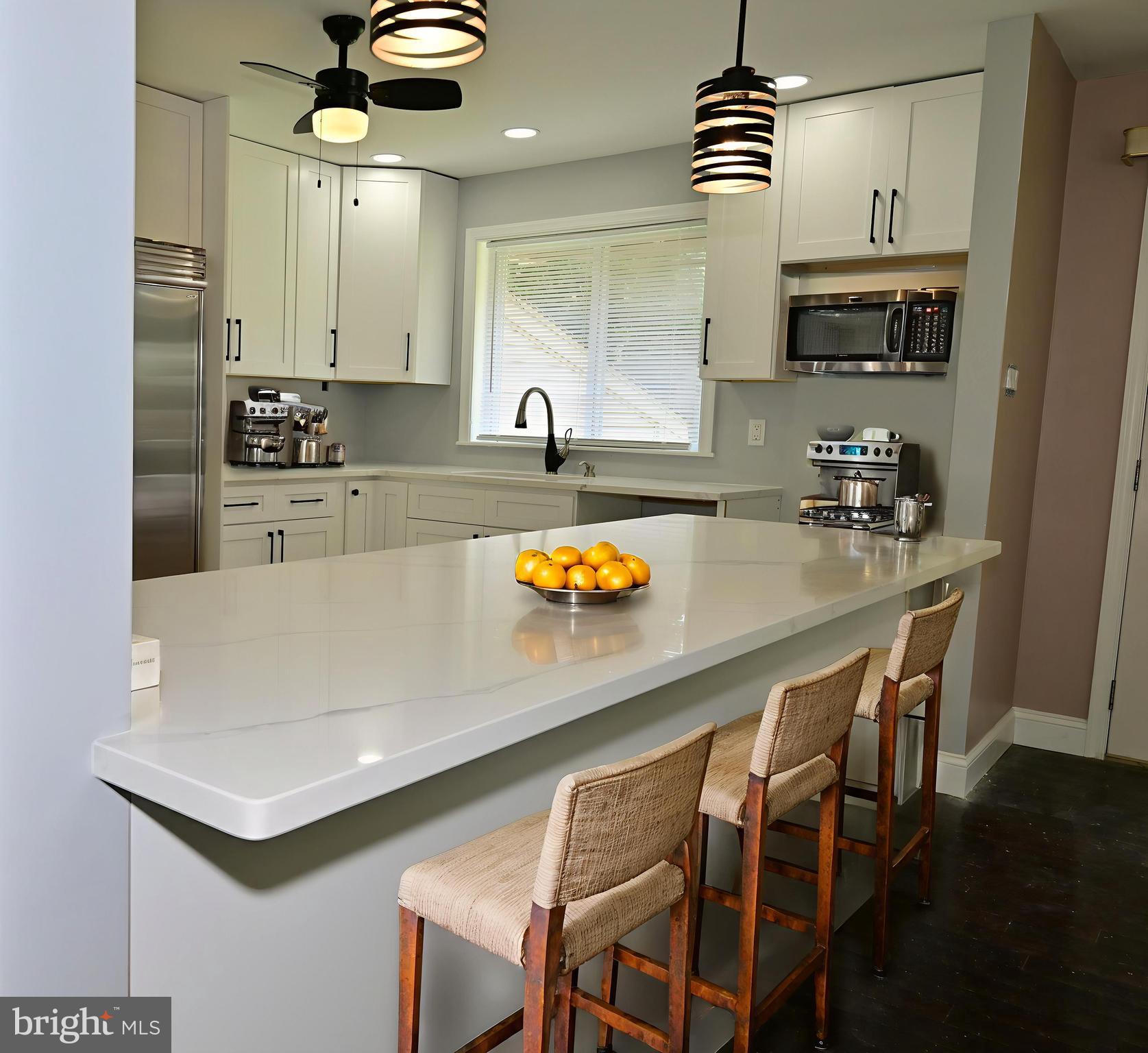 TWICKENHAM VILLAGE - Residential