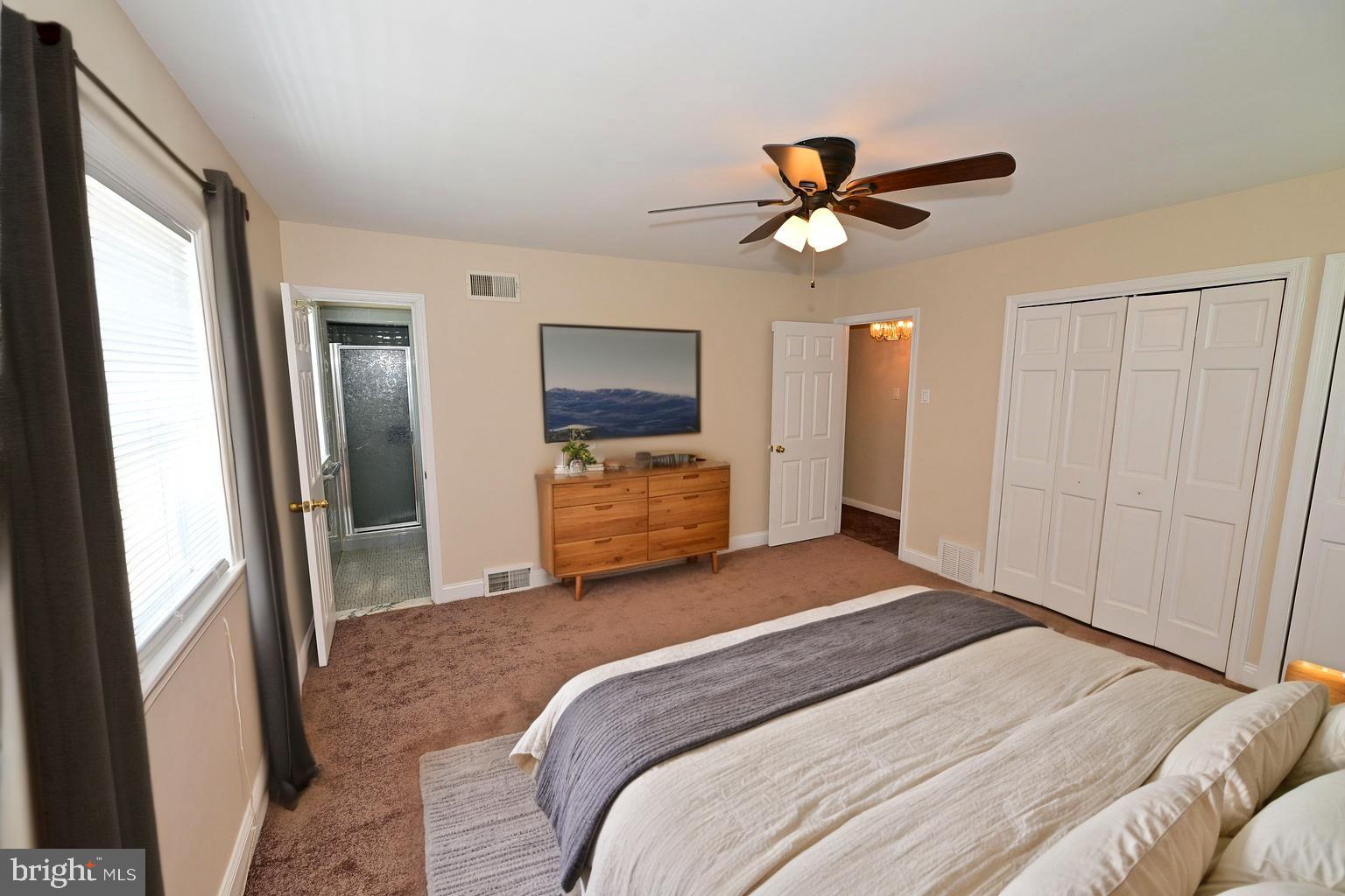 TWICKENHAM VILLAGE - Residential