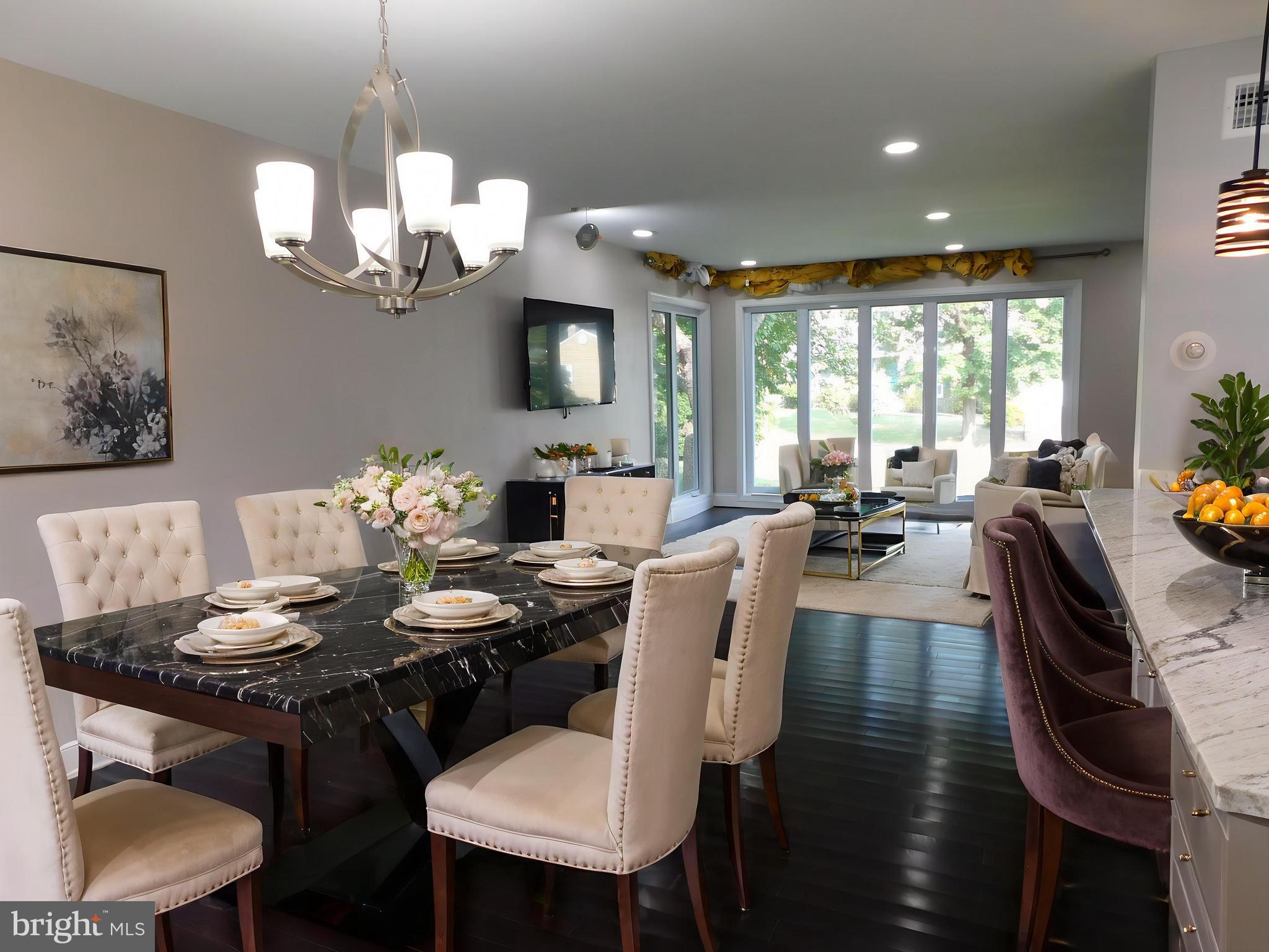 TWICKENHAM VILLAGE - Residential