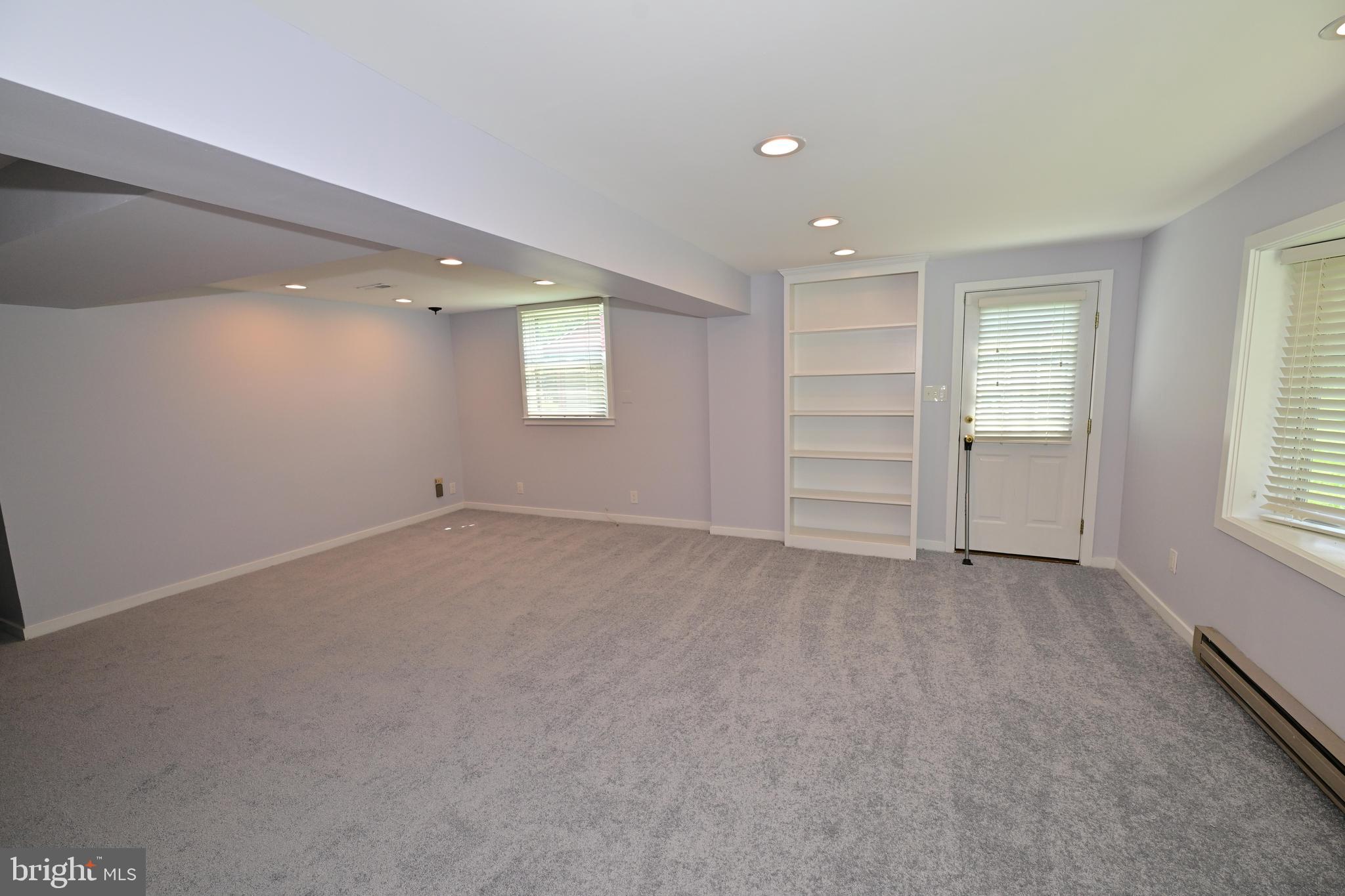 TWICKENHAM VILLAGE - Residential