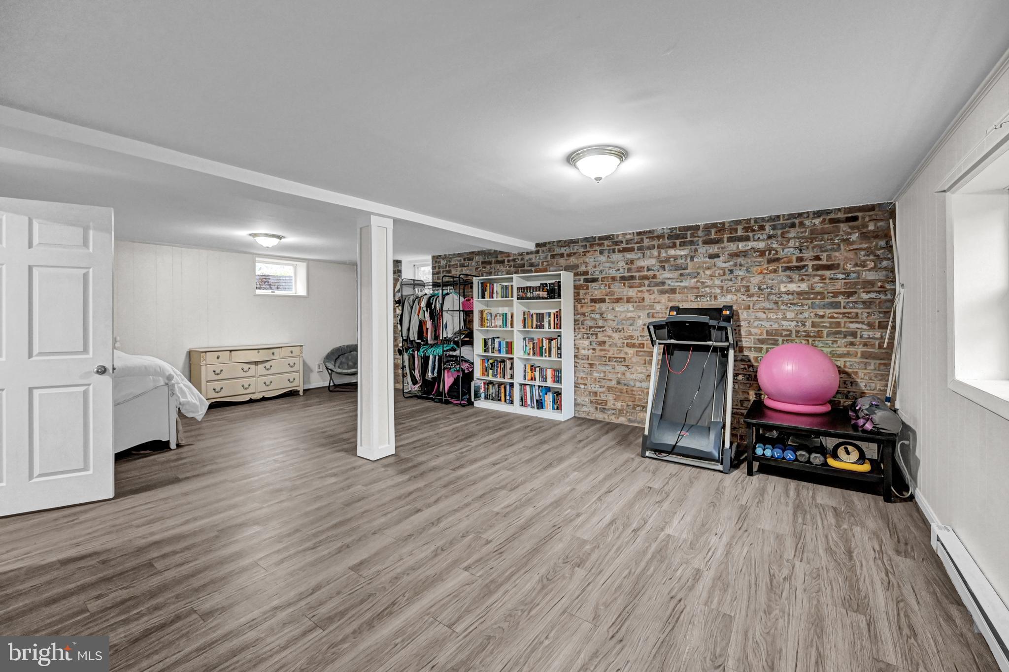 MYERSVILLE - Residential