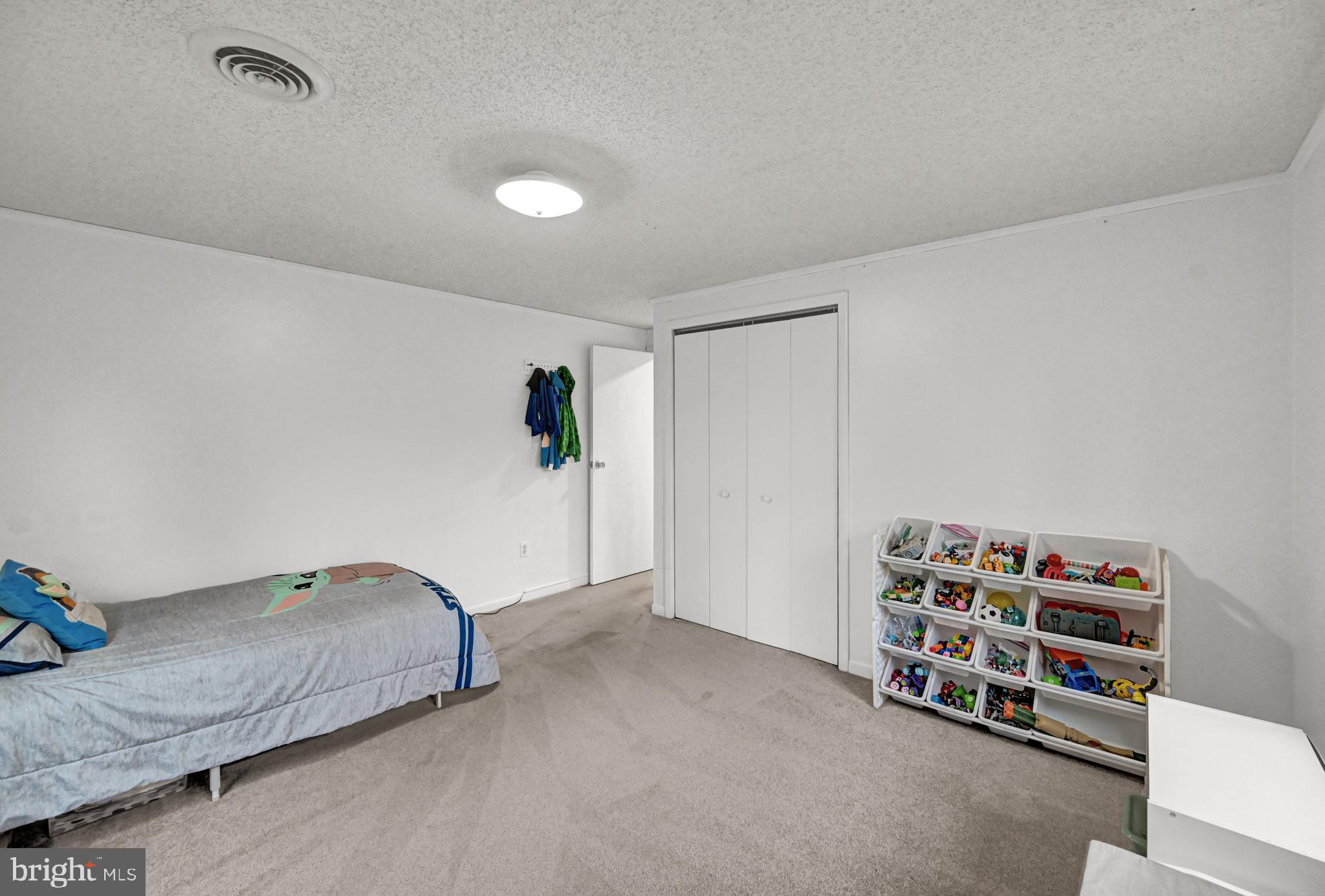 MYERSVILLE - Residential