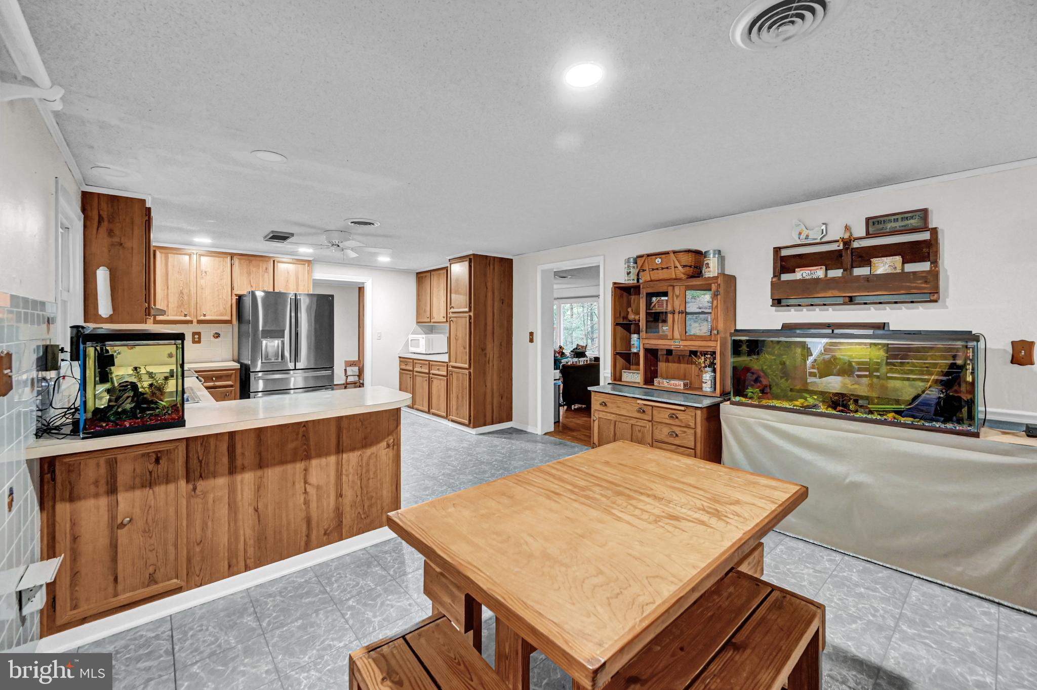 MYERSVILLE - Residential