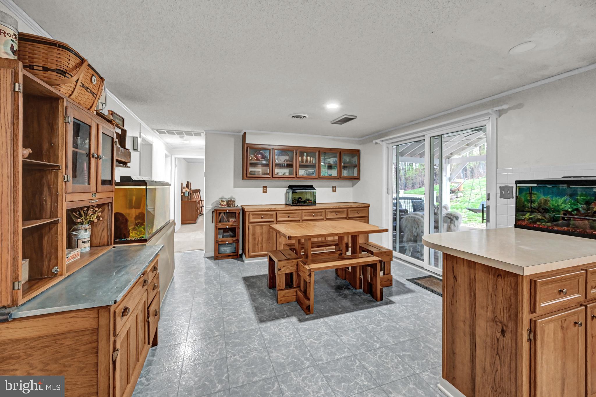 MYERSVILLE - Residential