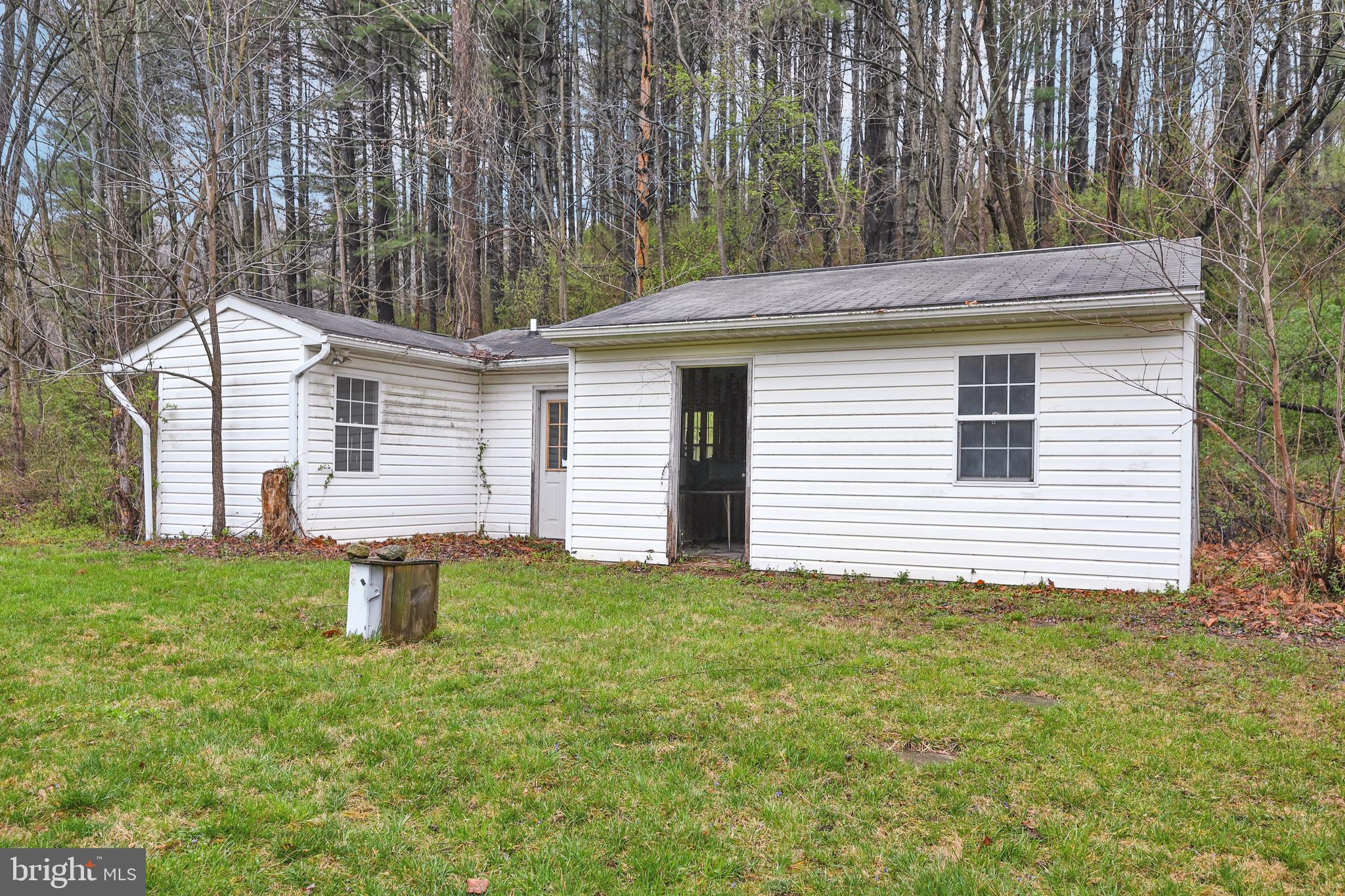 MYERSVILLE - Residential