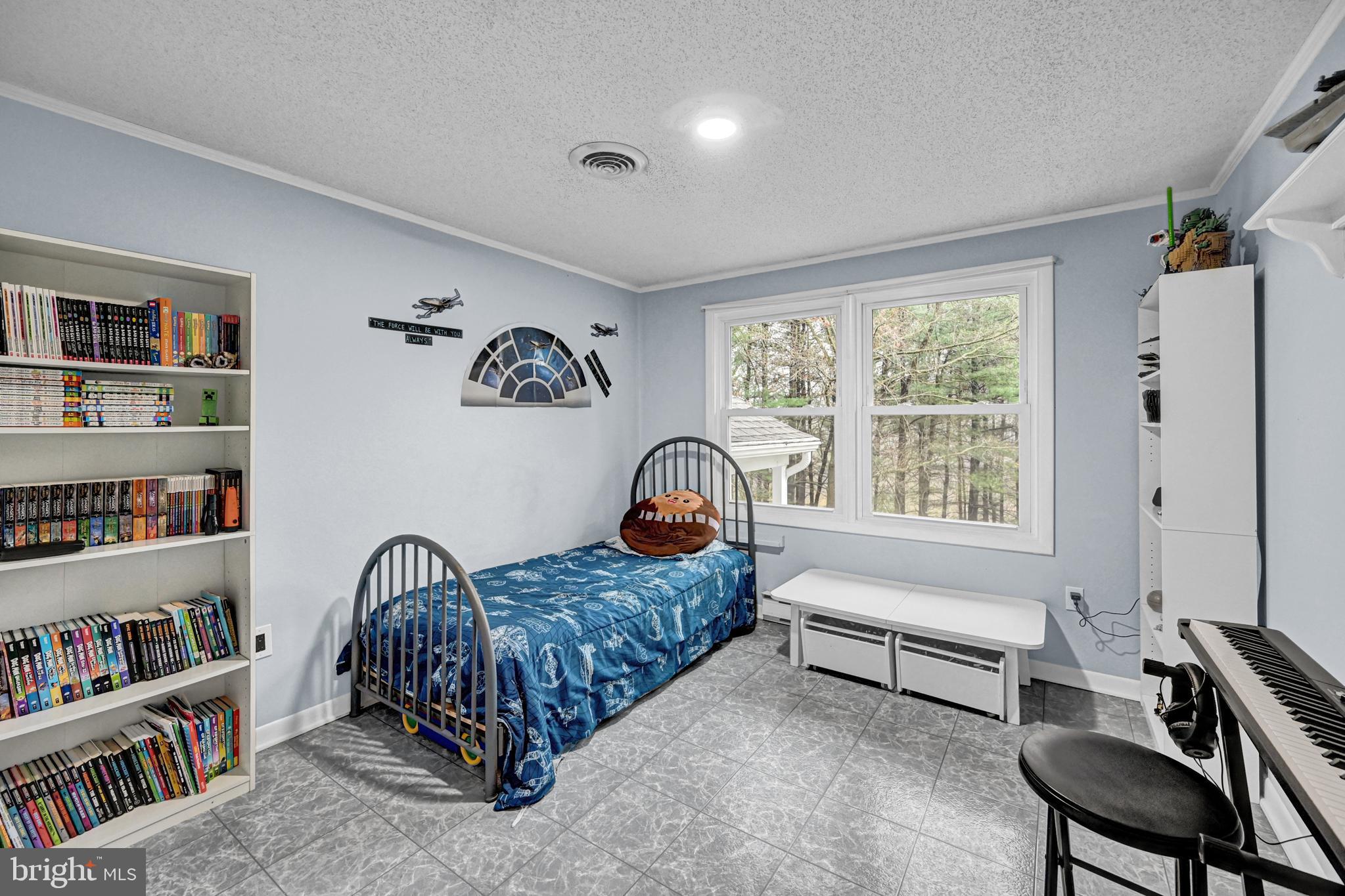 MYERSVILLE - Residential