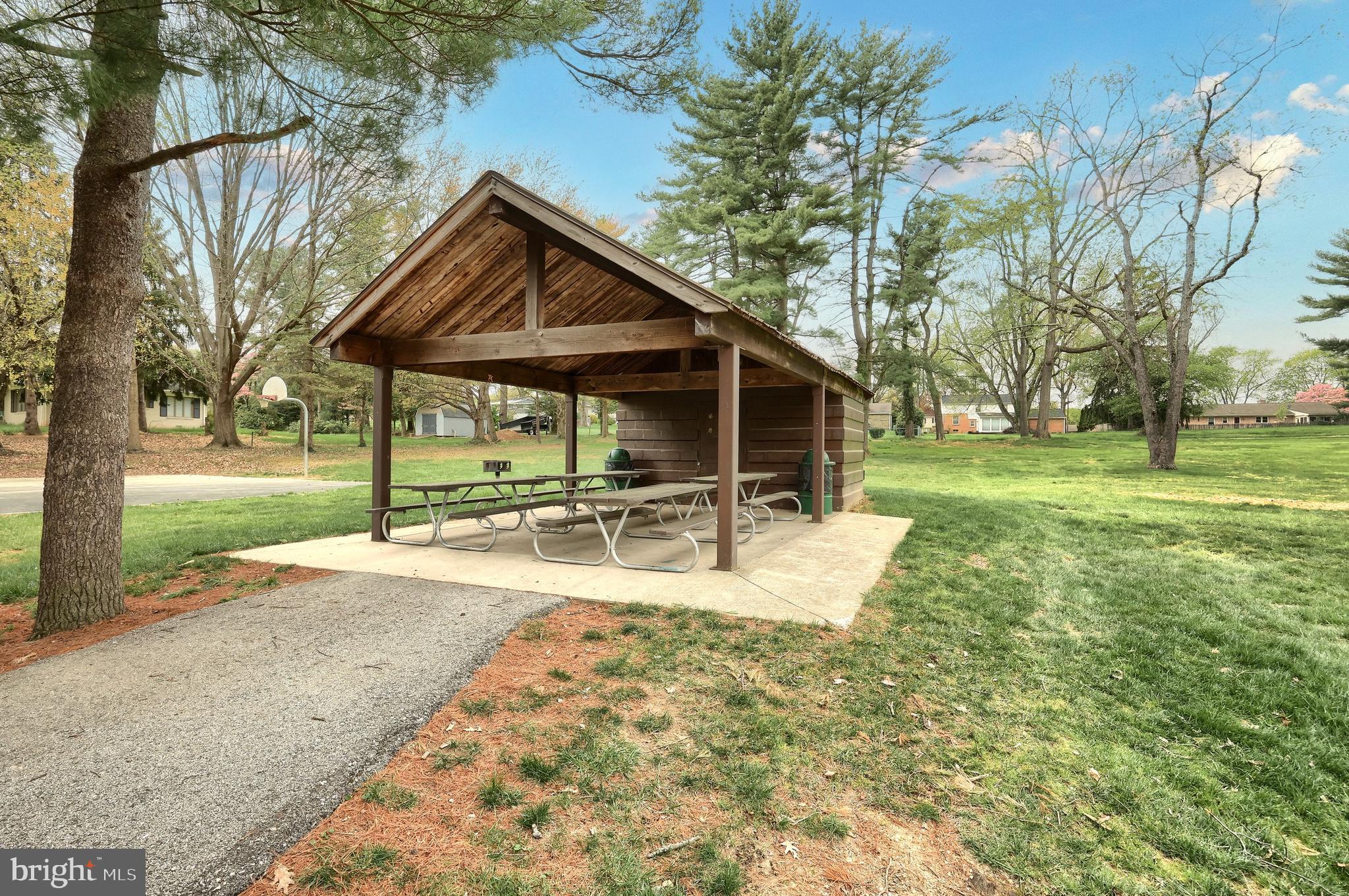STONEWOOD FARMS - Residential