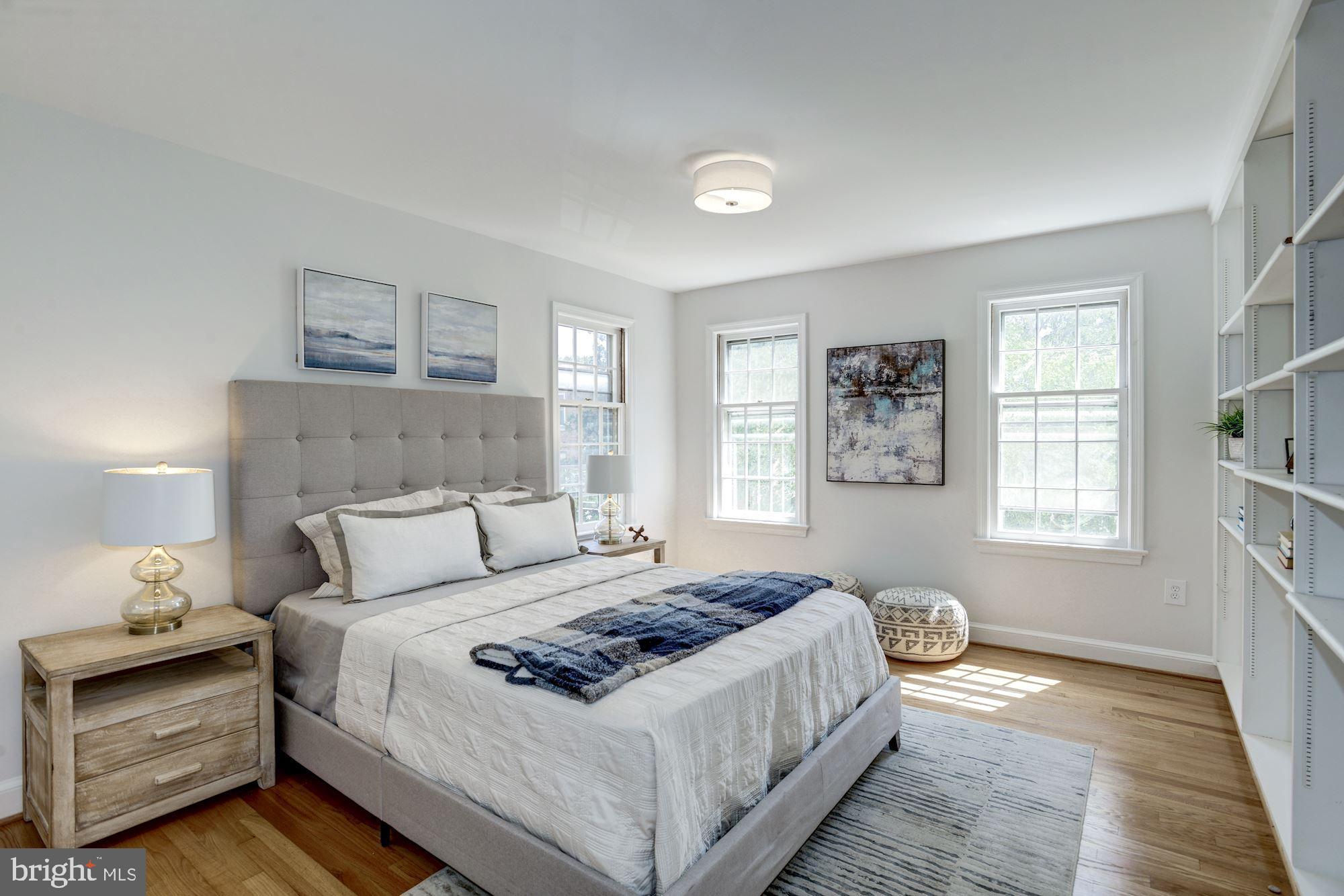 LYNNBROOK - Residential