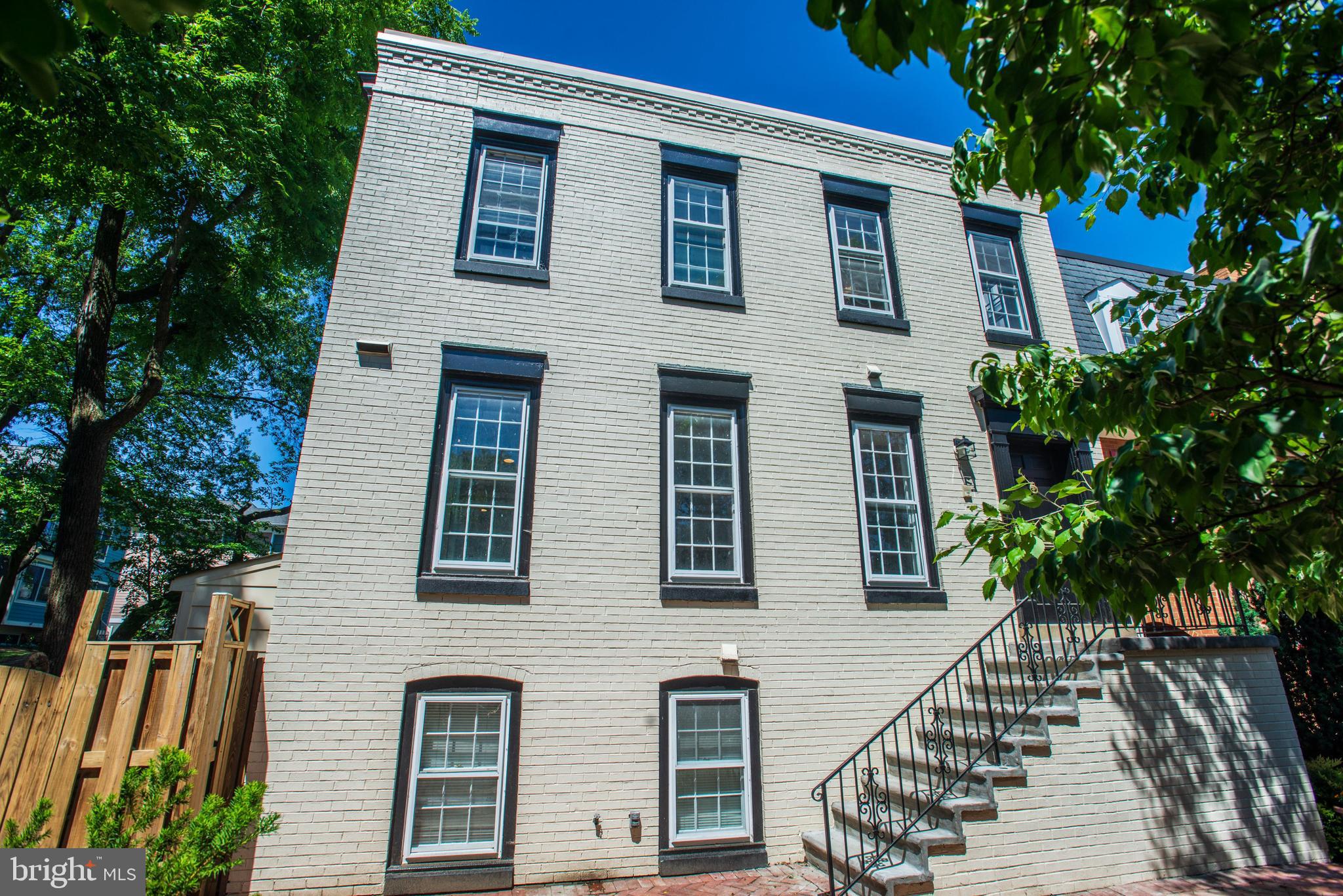 LYNNBROOK - Residential