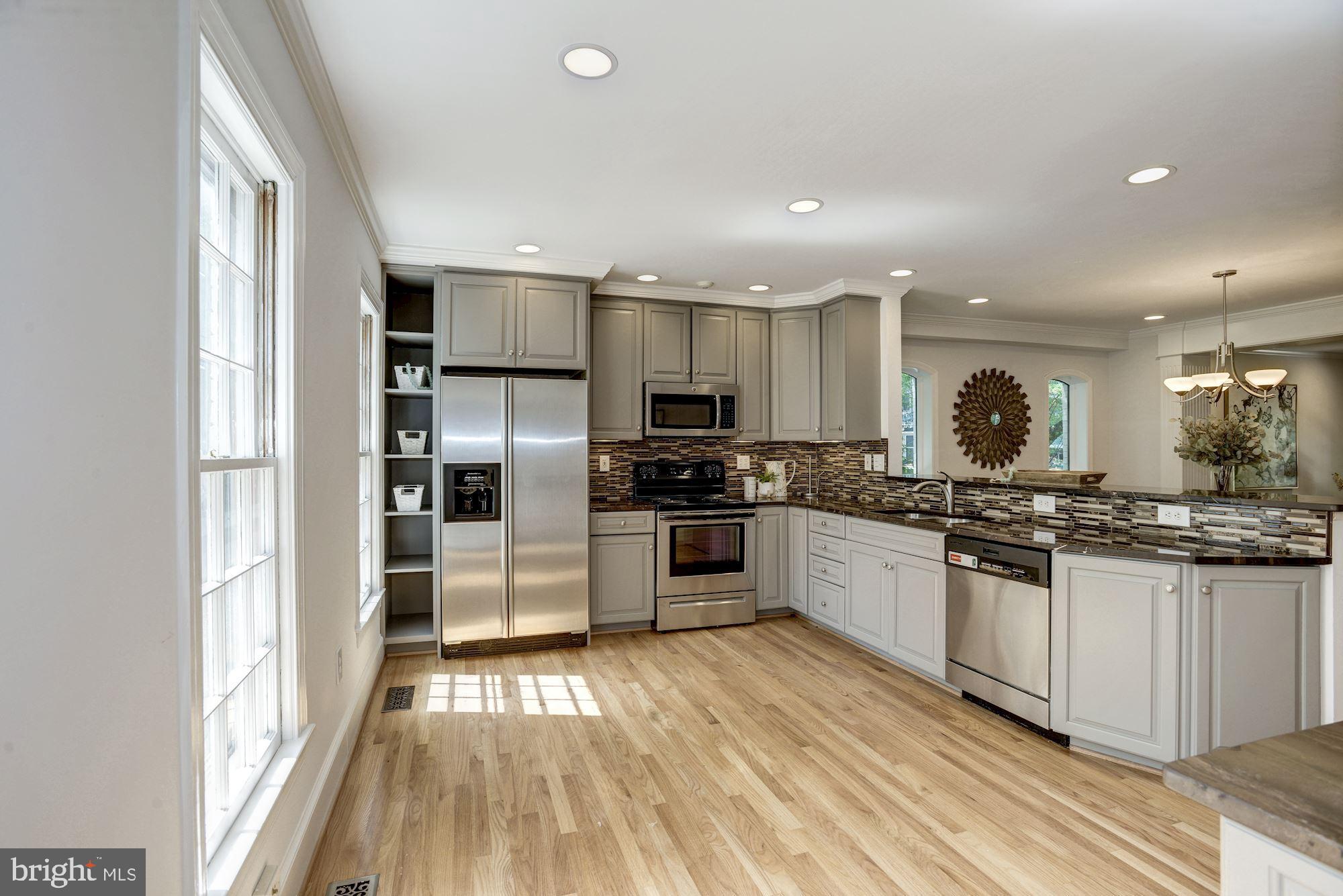 LYNNBROOK - Residential