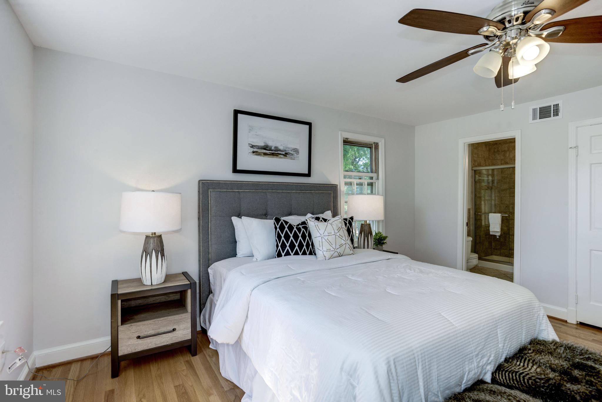 LYNNBROOK - Residential