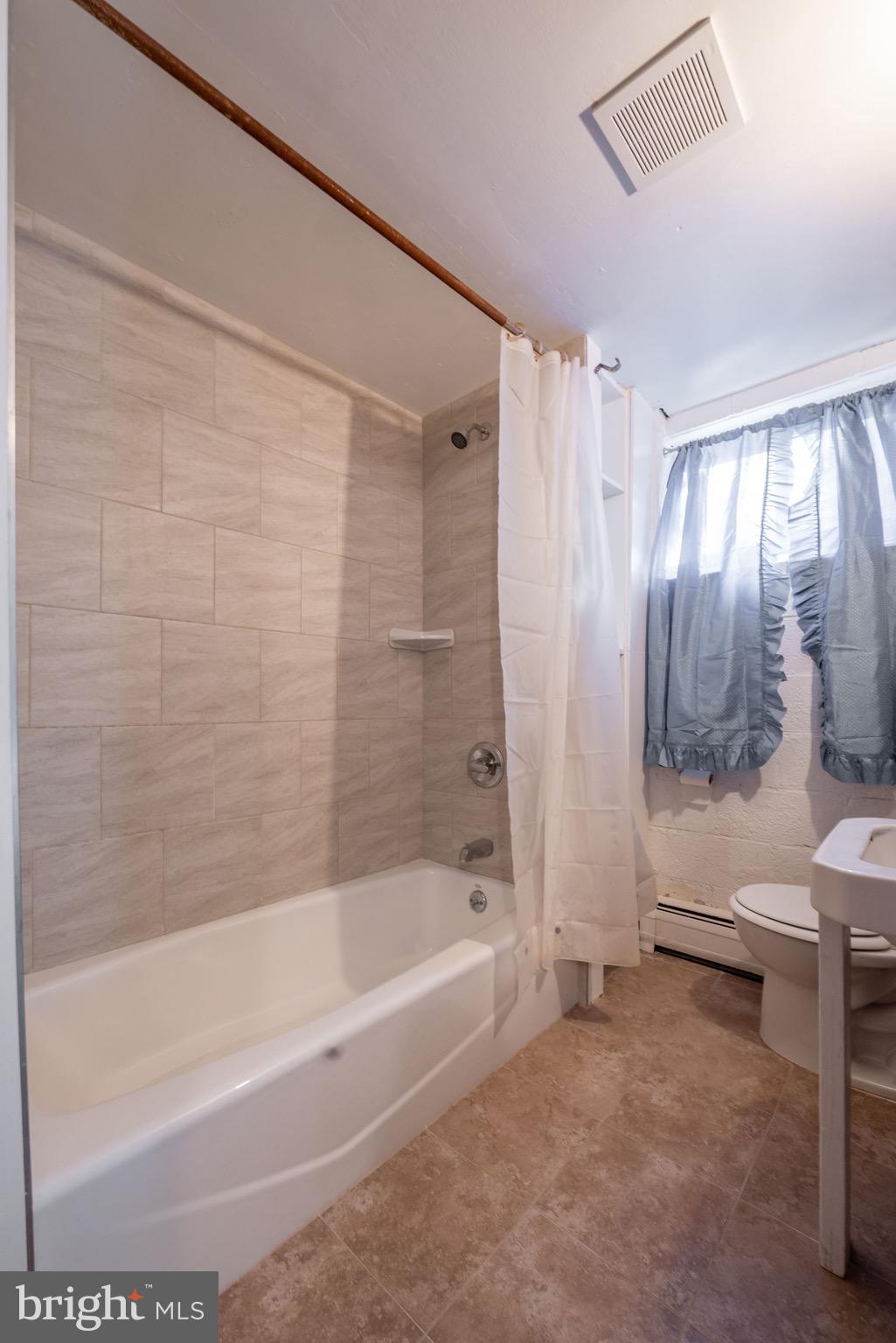 CHATHAM - Residential Lease