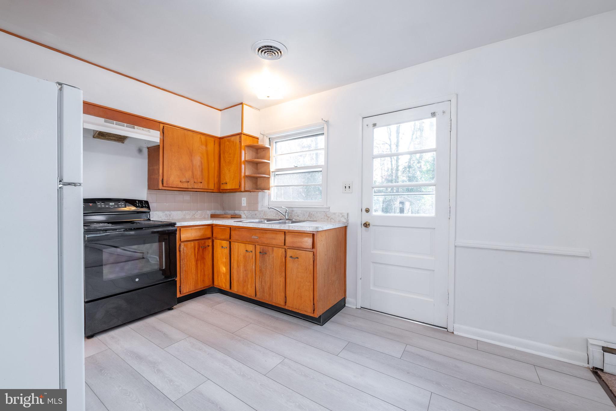 CHATHAM - Residential Lease