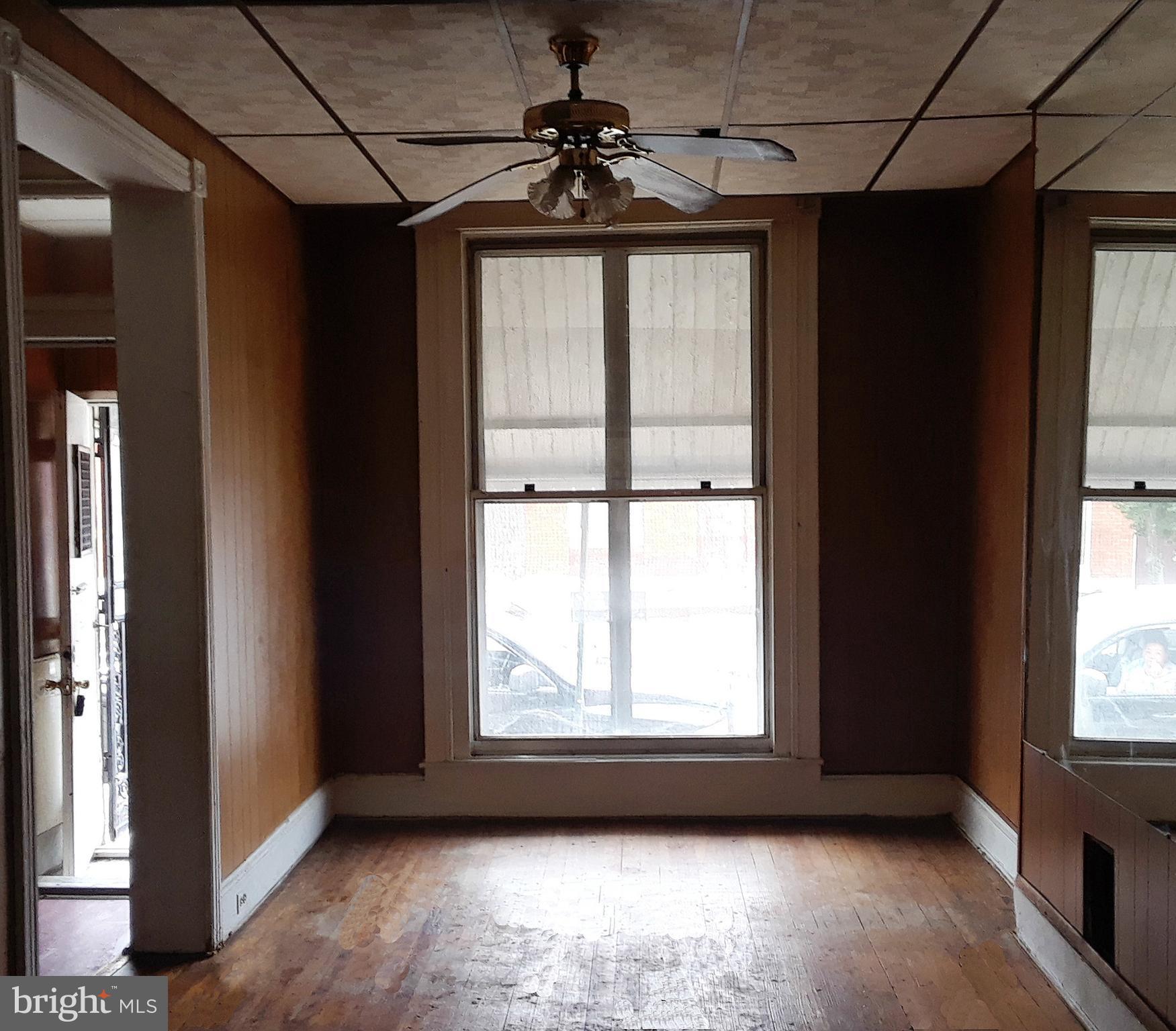 BROADWAY EAST - Residential