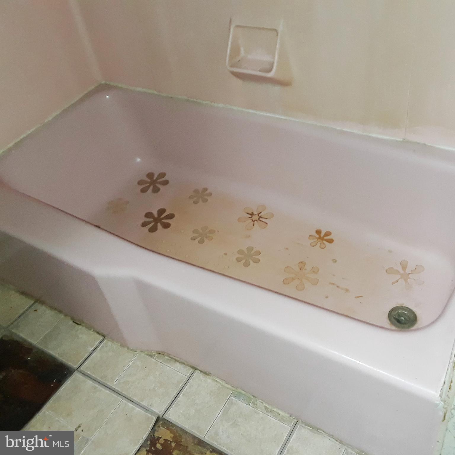 BROADWAY EAST - Residential