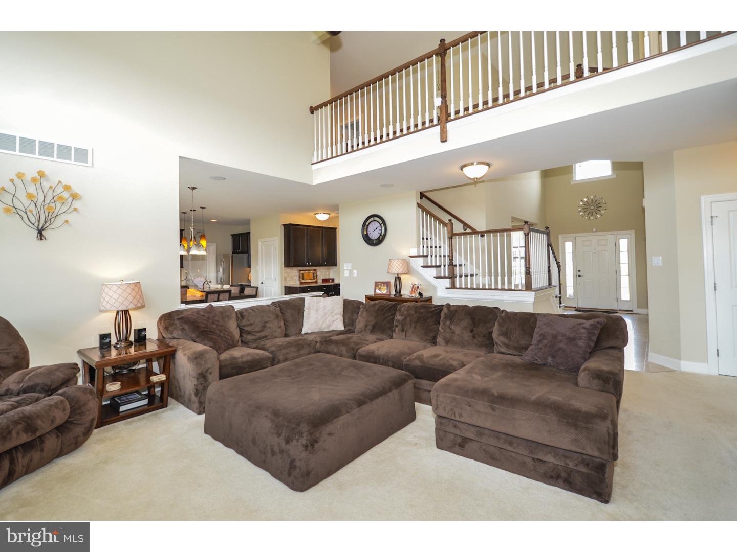 VILL AT COUNTRY VIEW - Residential