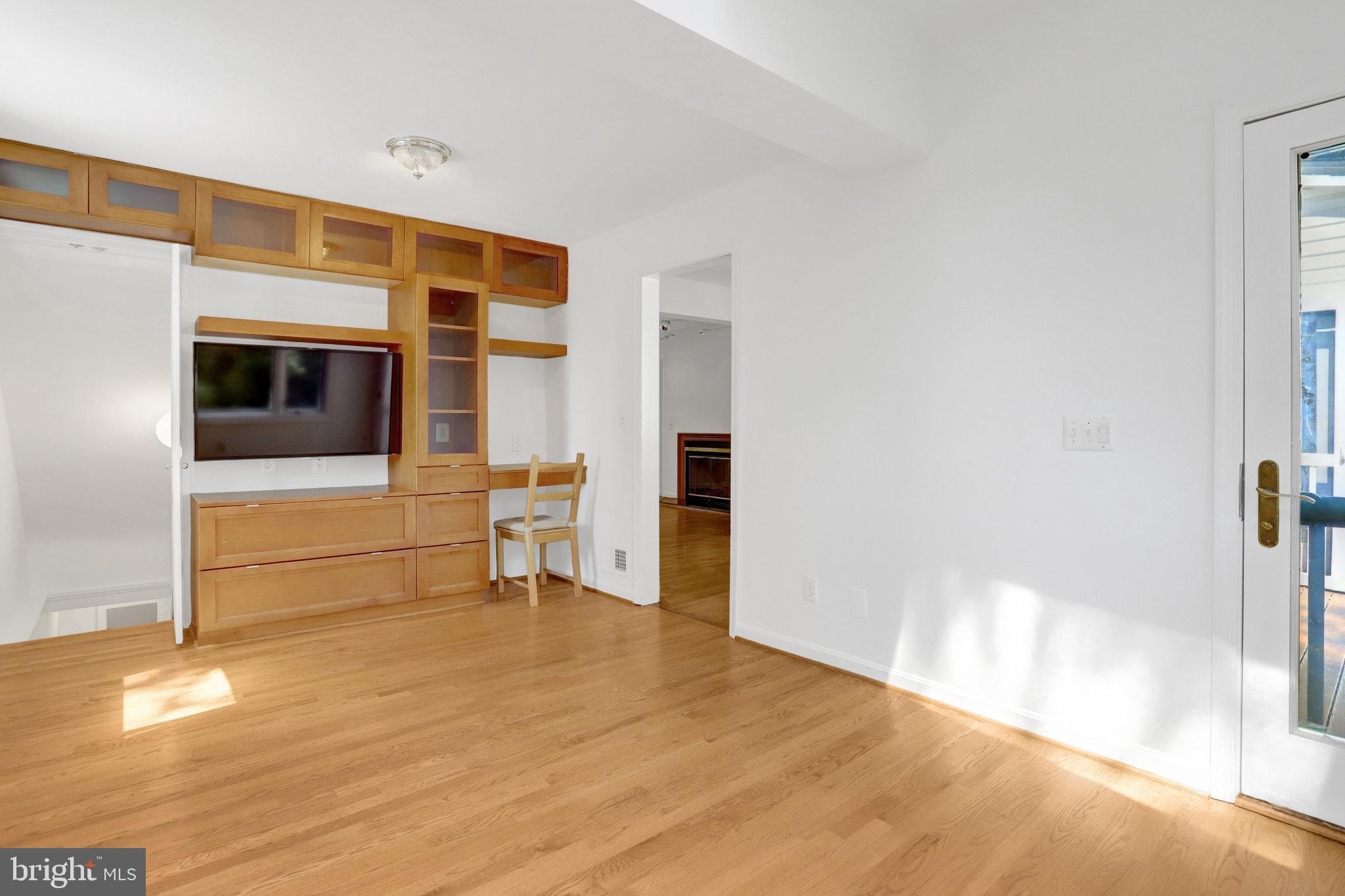 OAKCREST - Residential Lease