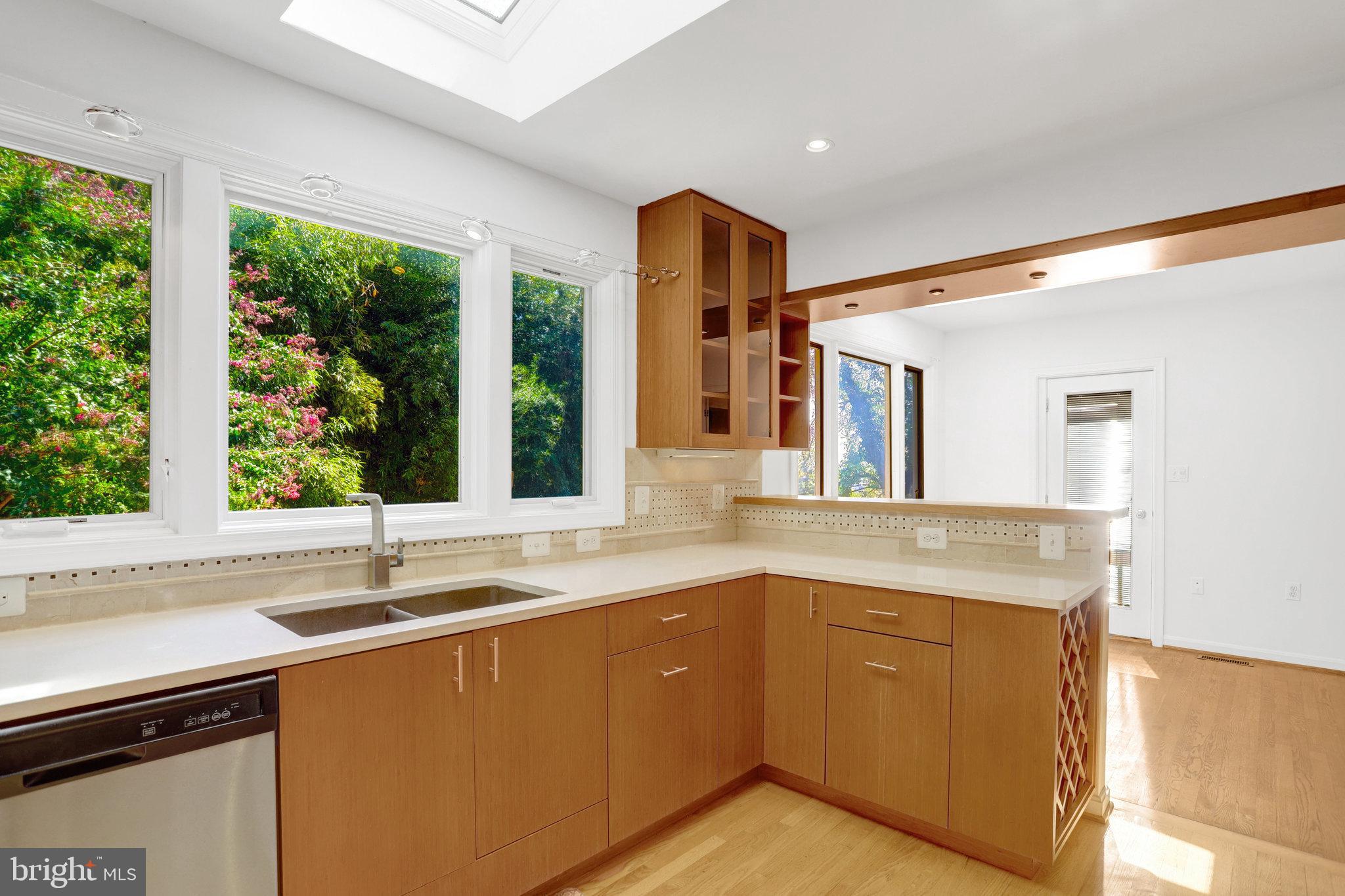 OAKCREST - Residential Lease