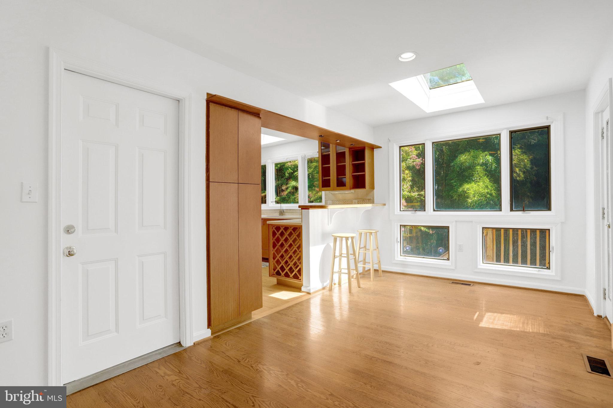 OAKCREST - Residential Lease