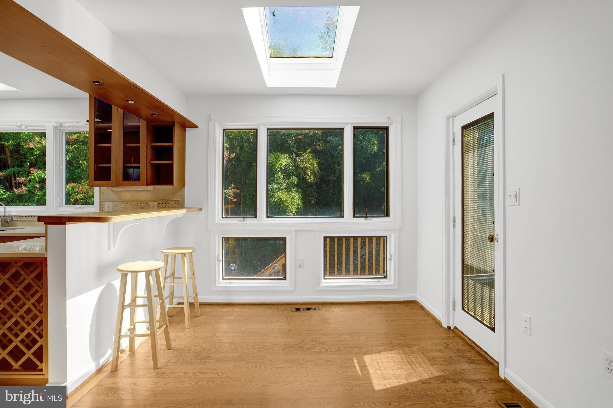 OAKCREST - Residential Lease