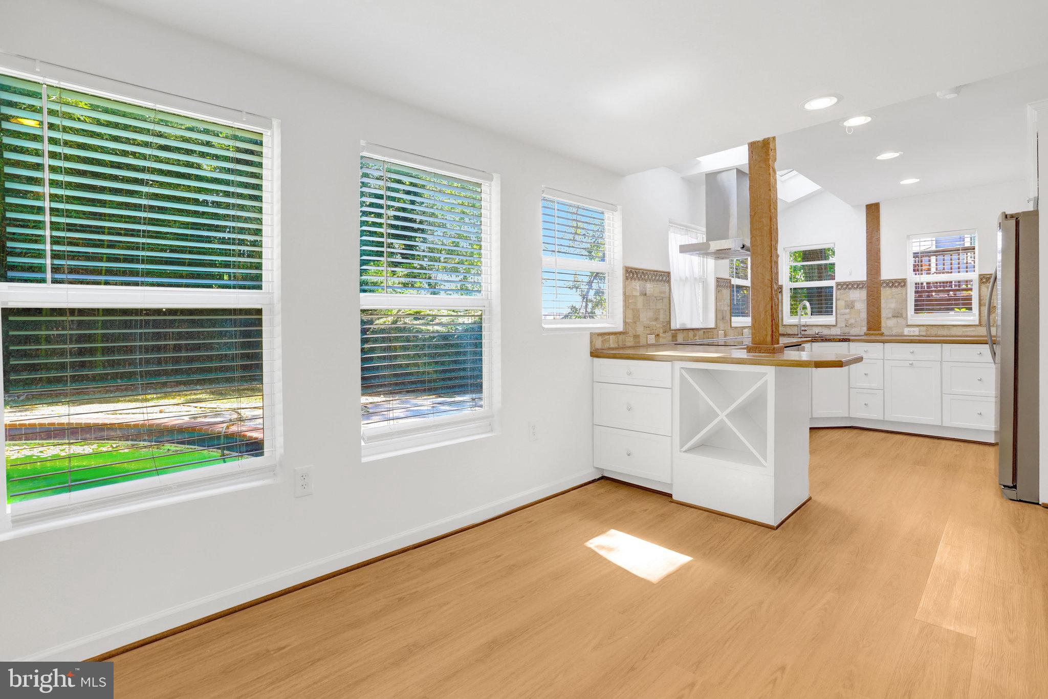 OAKCREST - Residential Lease