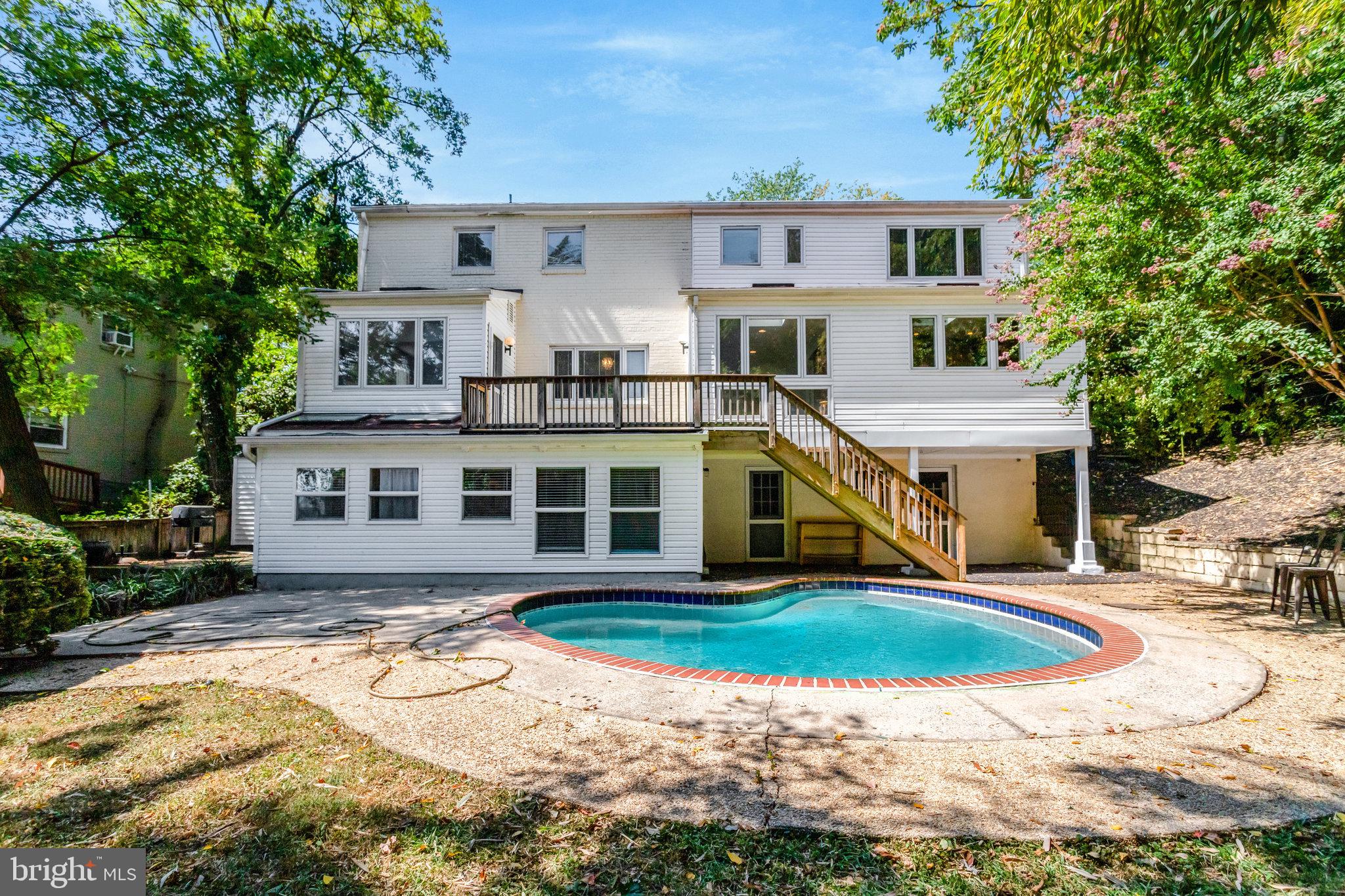 OAKCREST - Residential Lease