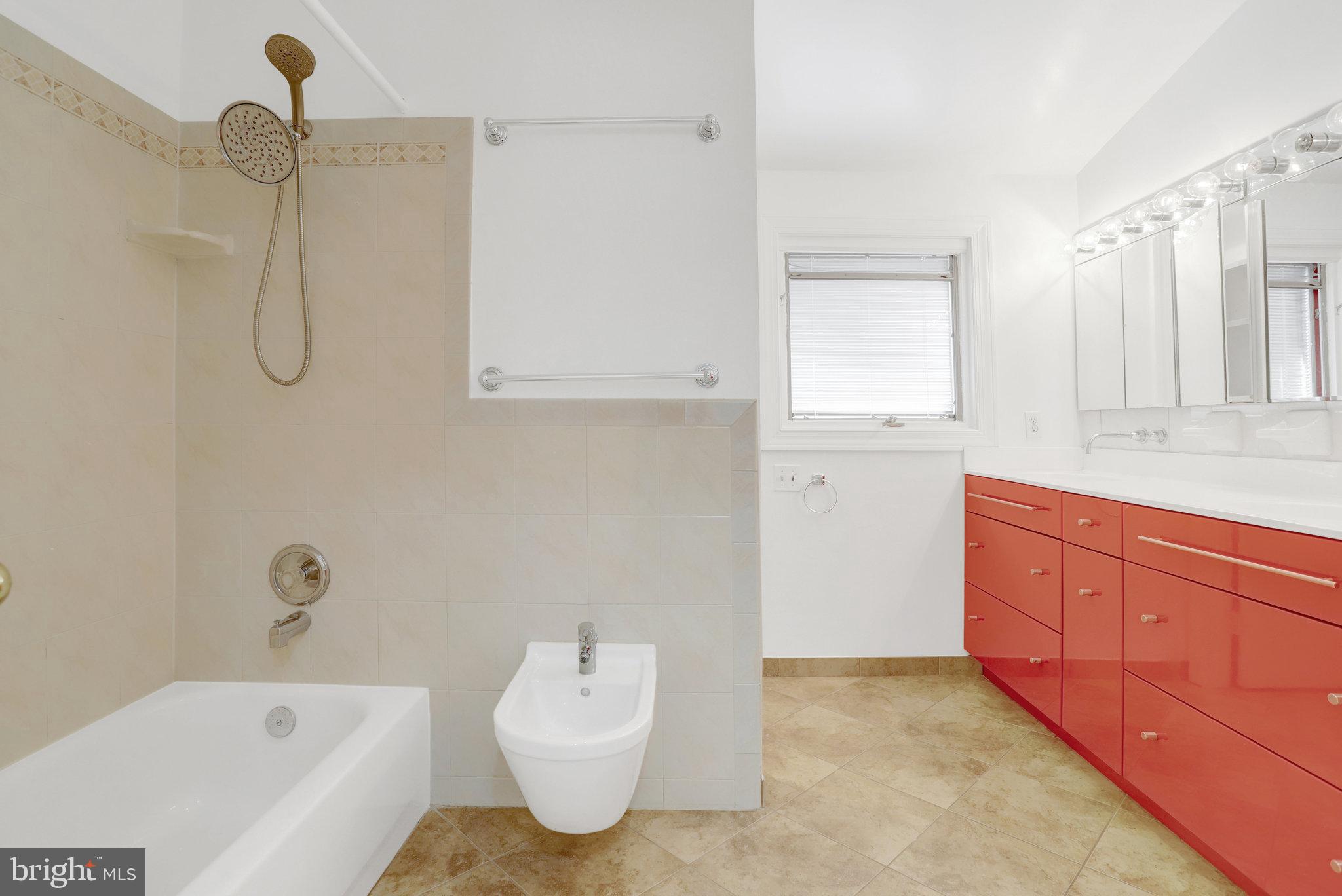 OAKCREST - Residential Lease