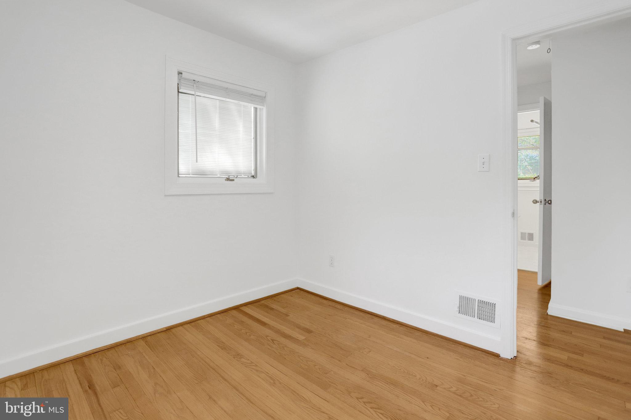 OAKCREST - Residential Lease