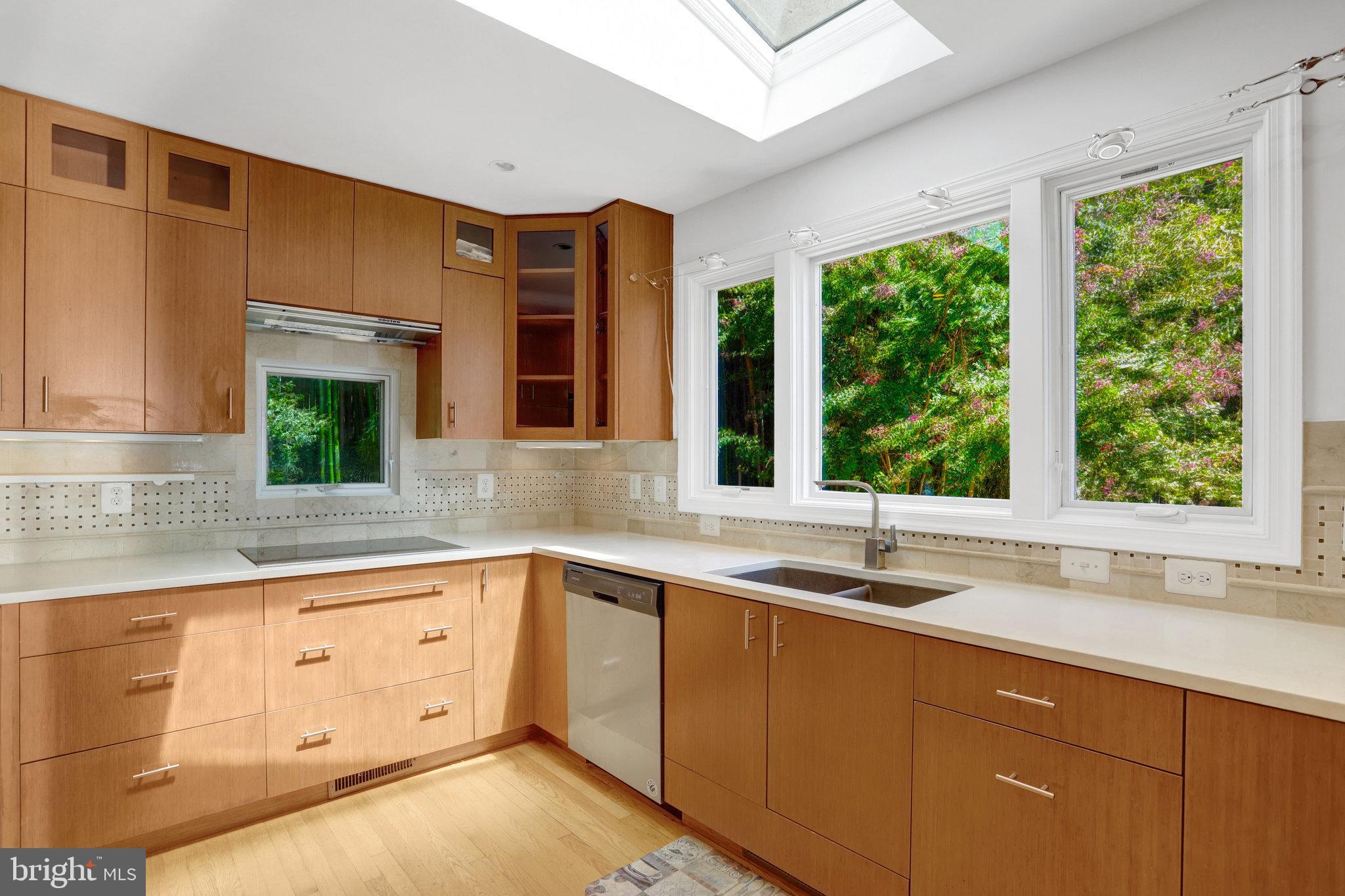 OAKCREST - Residential Lease