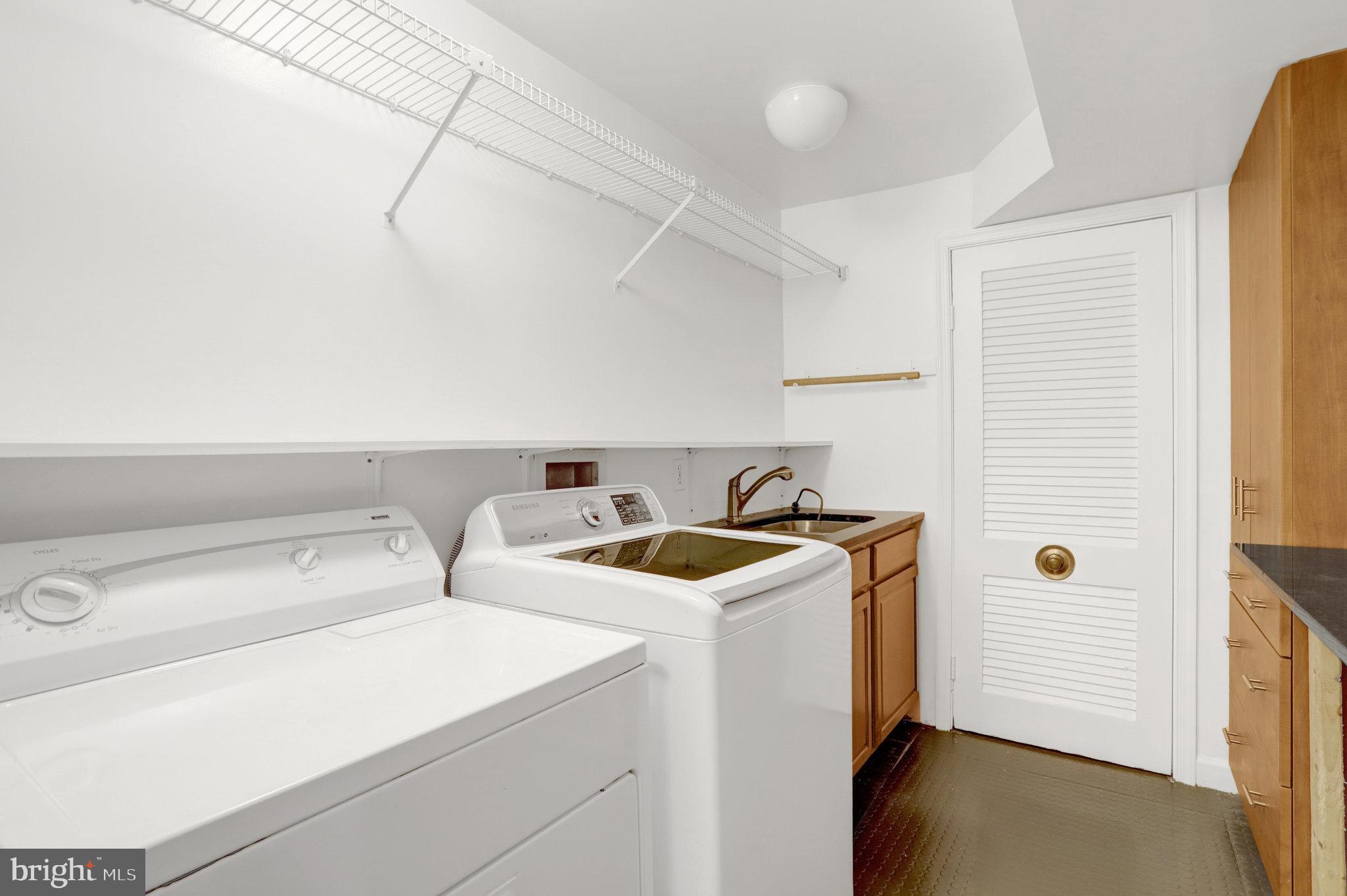 OAKCREST - Residential Lease