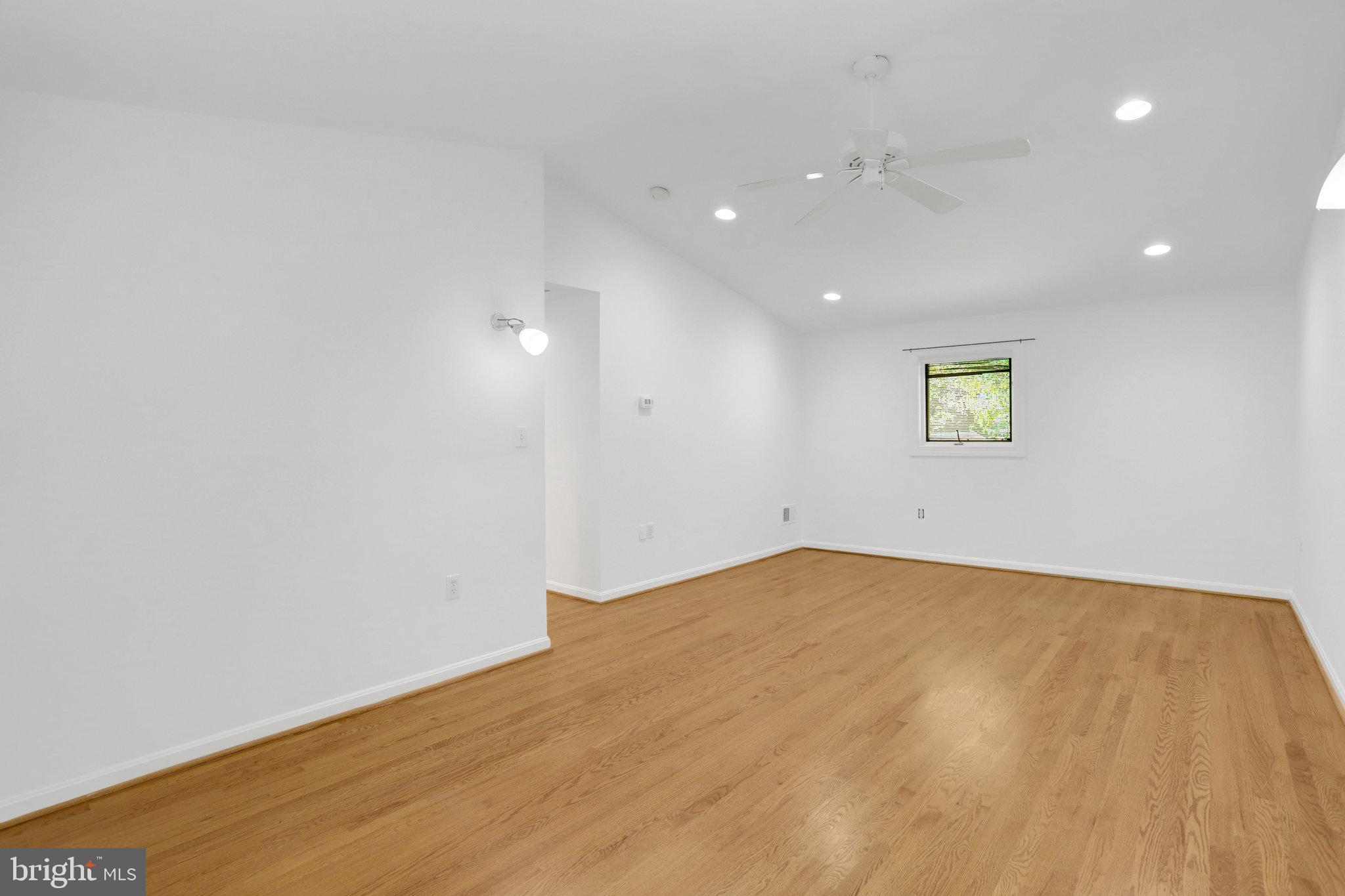 OAKCREST - Residential Lease