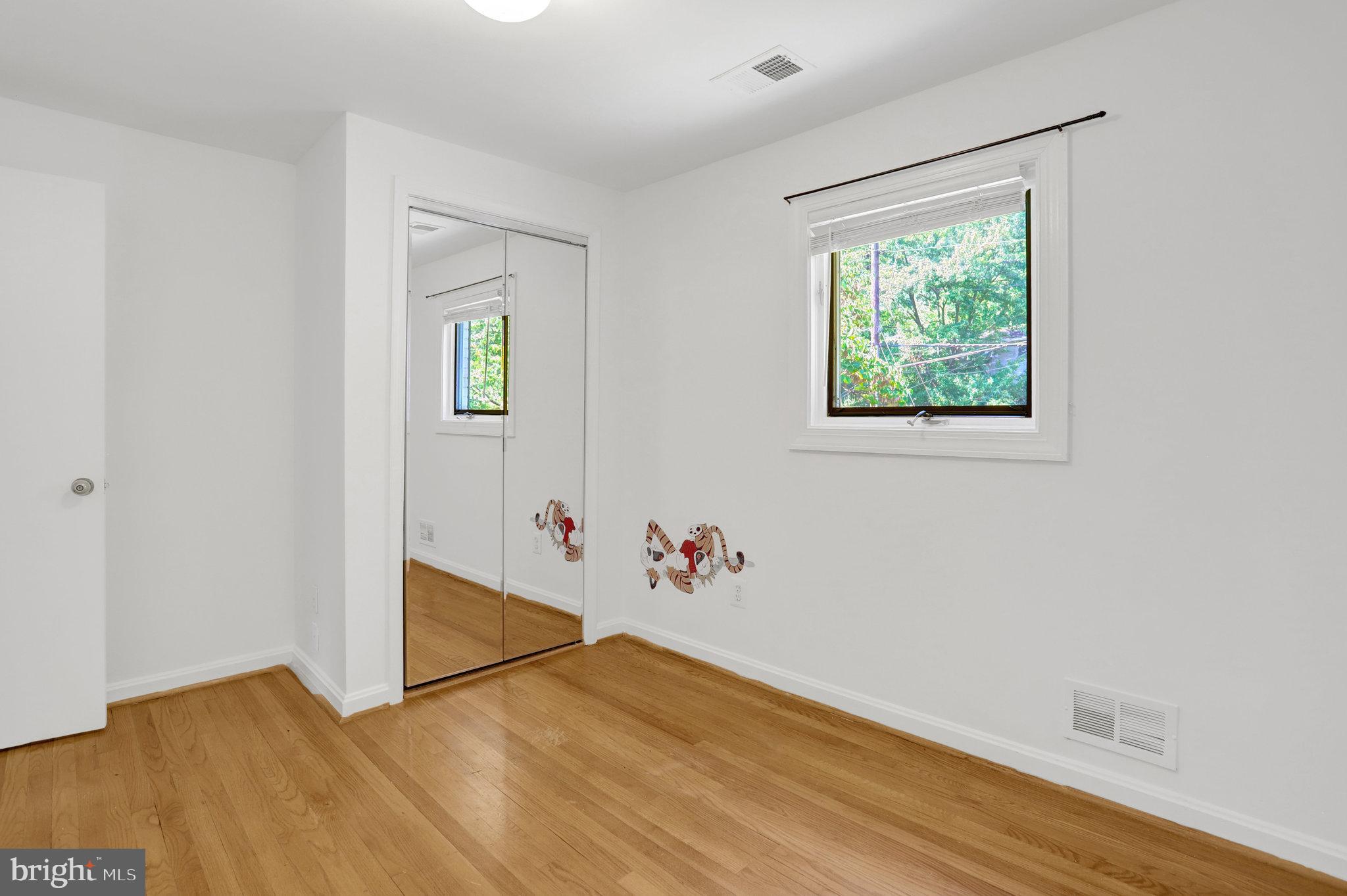 OAKCREST - Residential Lease