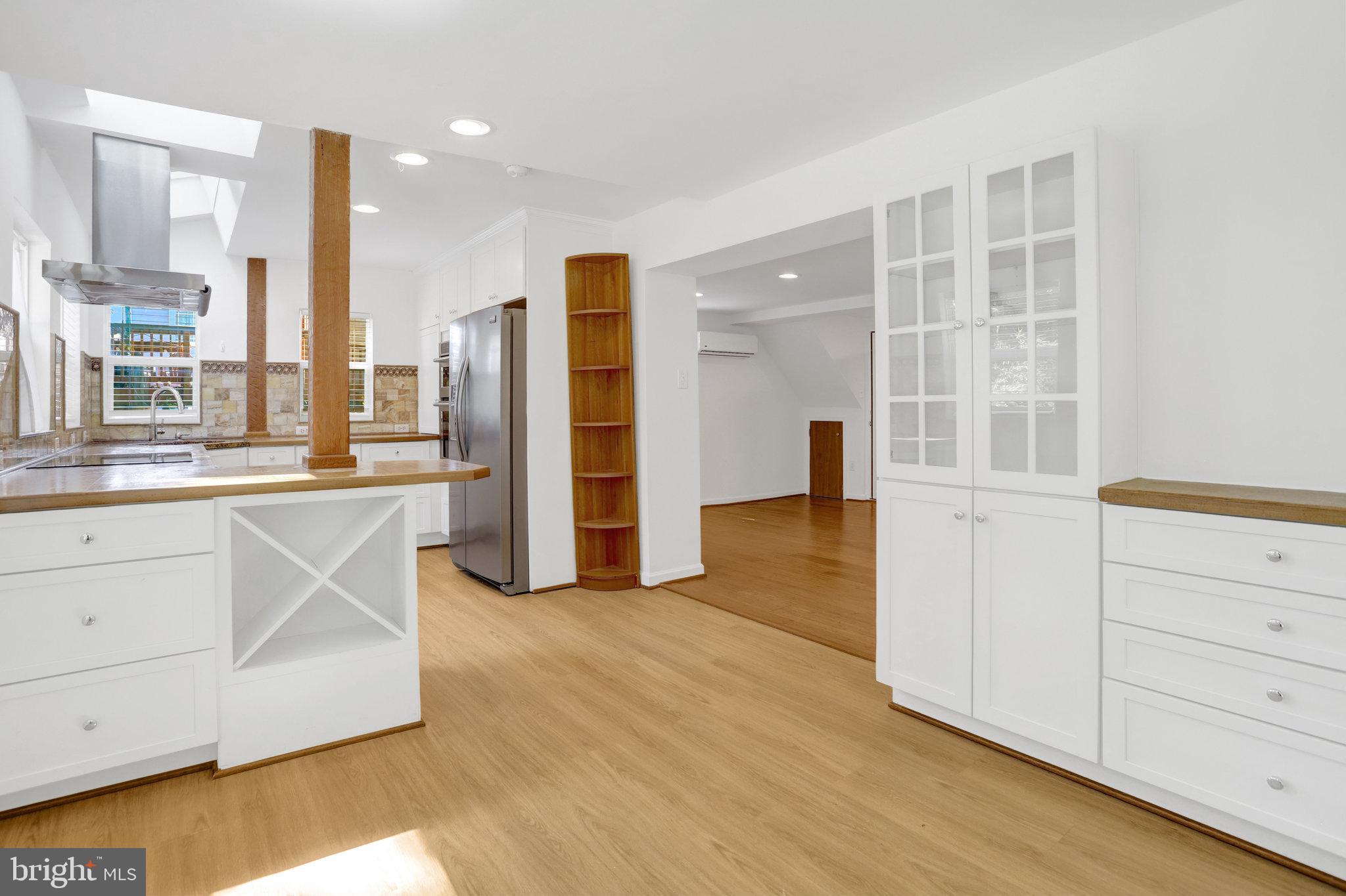 OAKCREST - Residential Lease