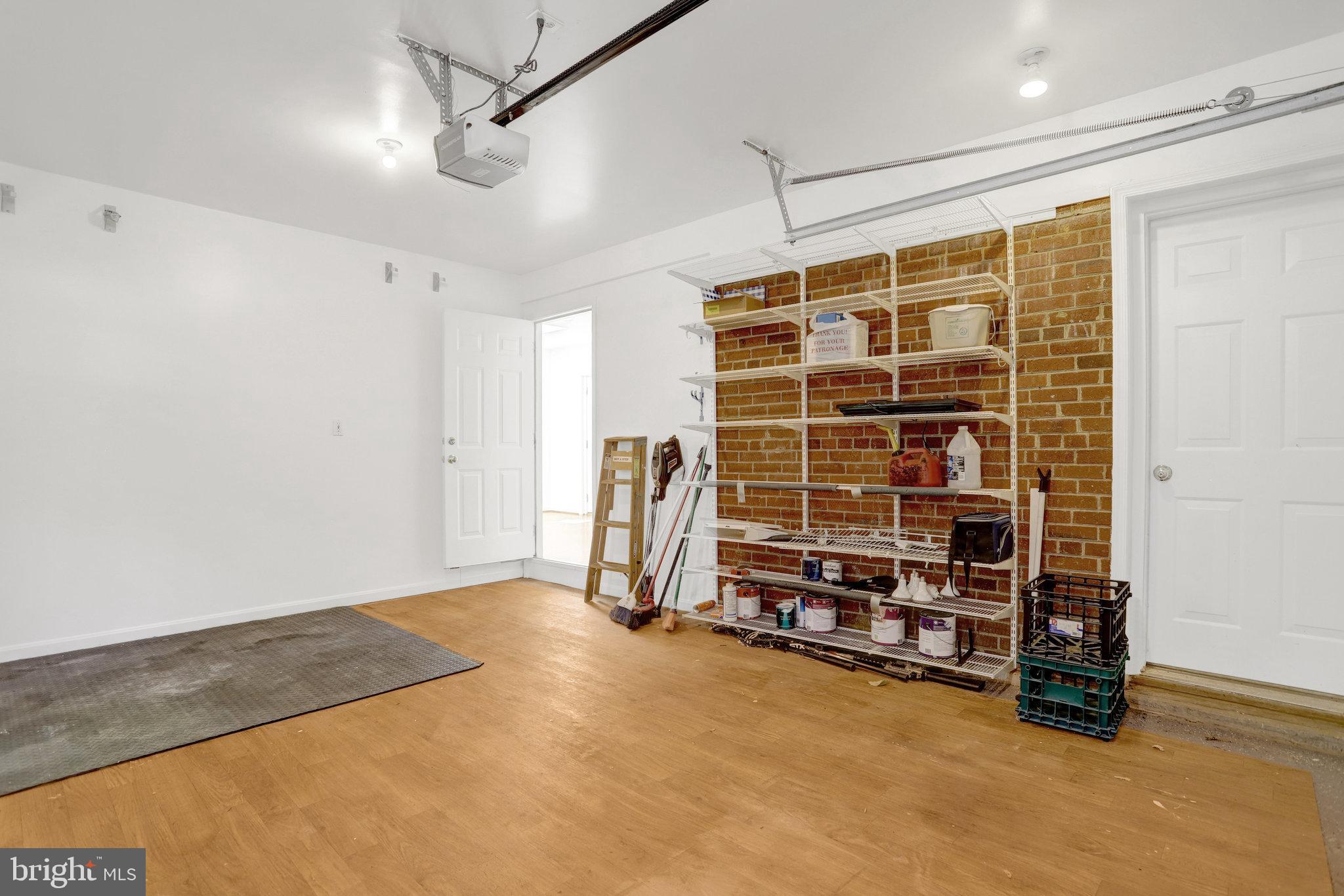 OAKCREST - Residential Lease