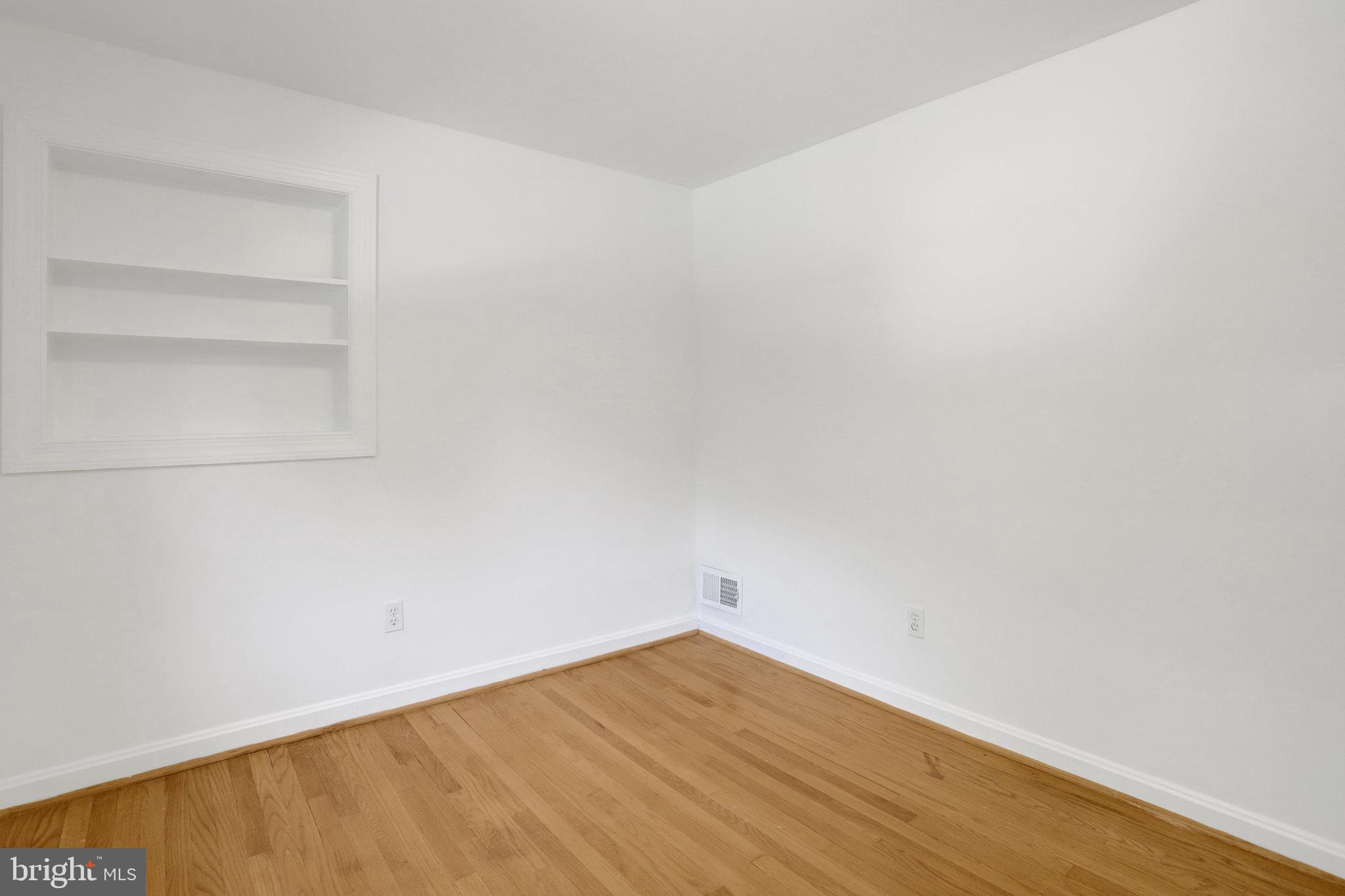 OAKCREST - Residential Lease