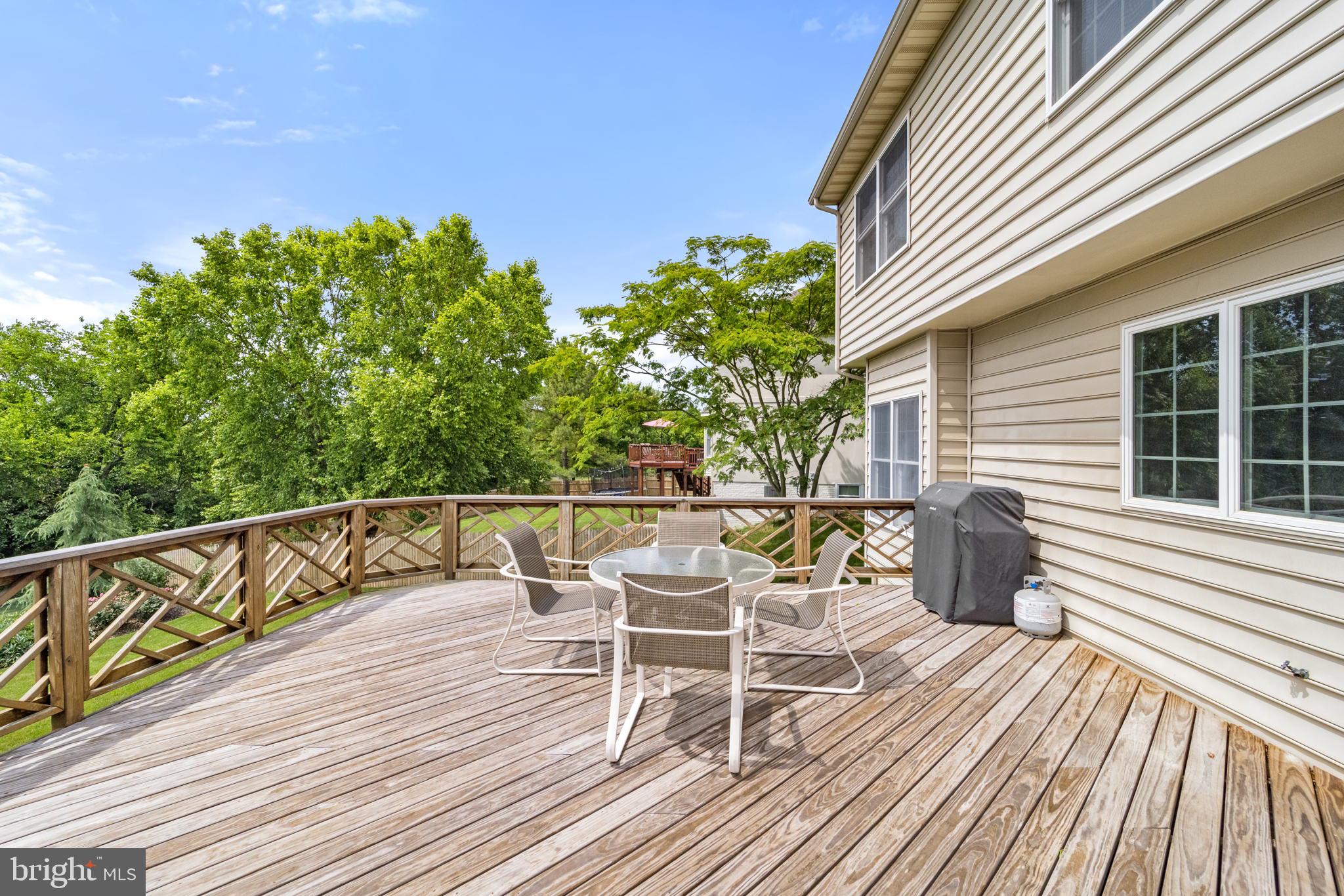 FARMWELL HUNT - Residential