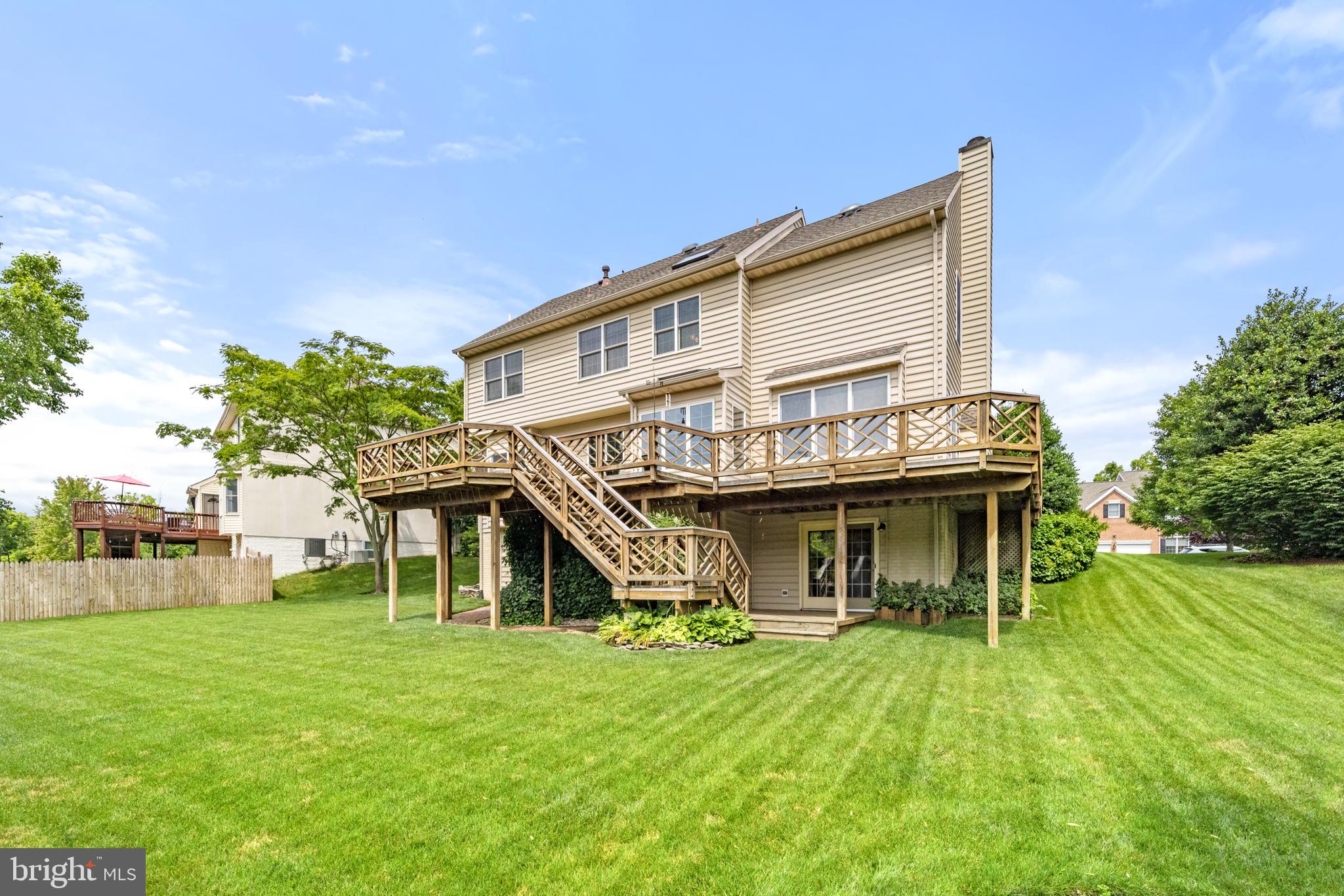 FARMWELL HUNT - Residential