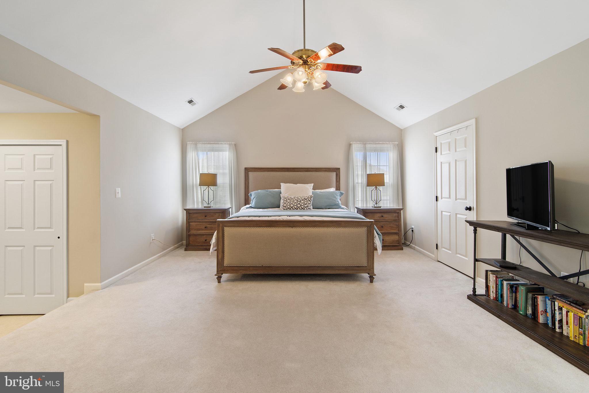 FARMWELL HUNT - Residential