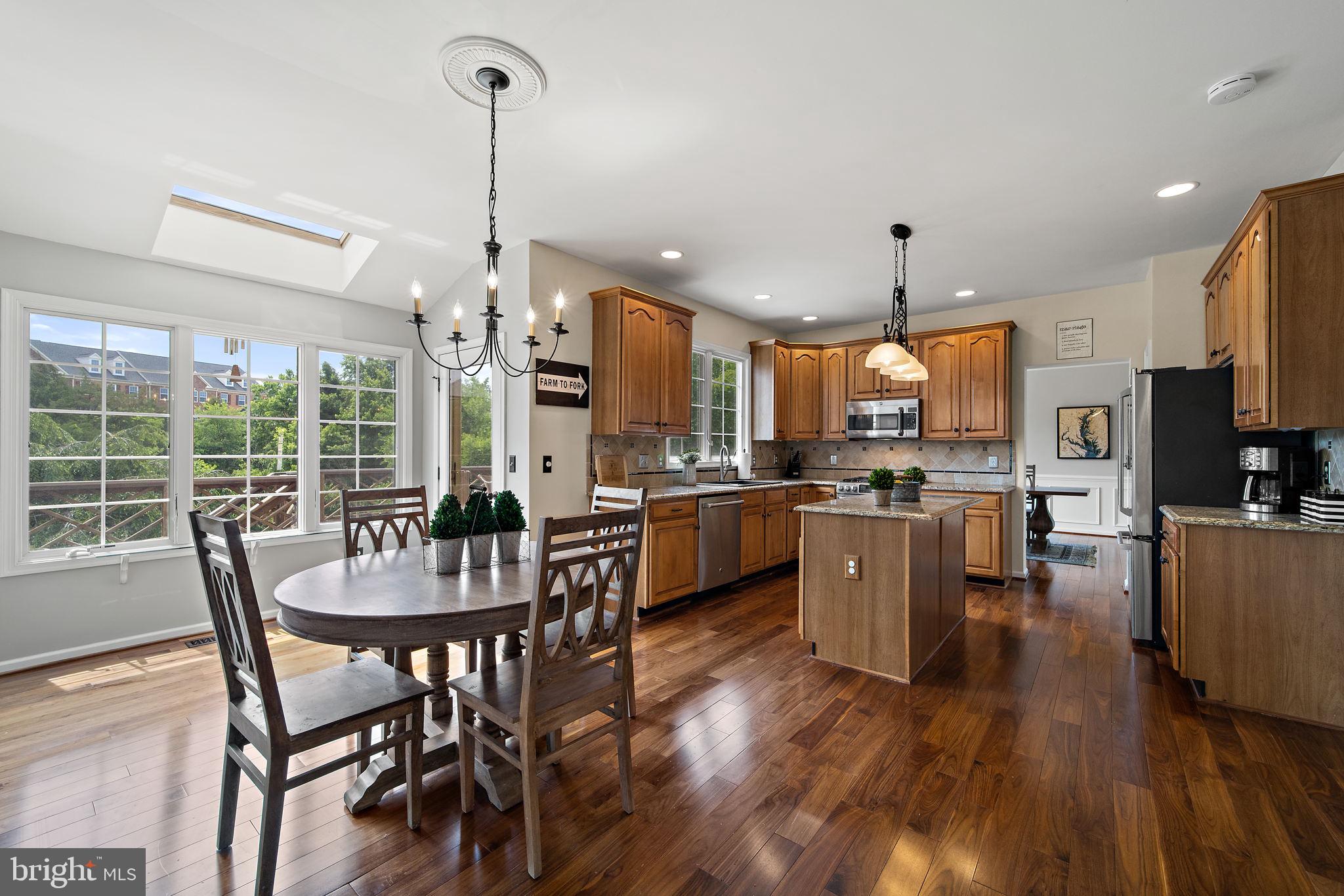 FARMWELL HUNT - Residential