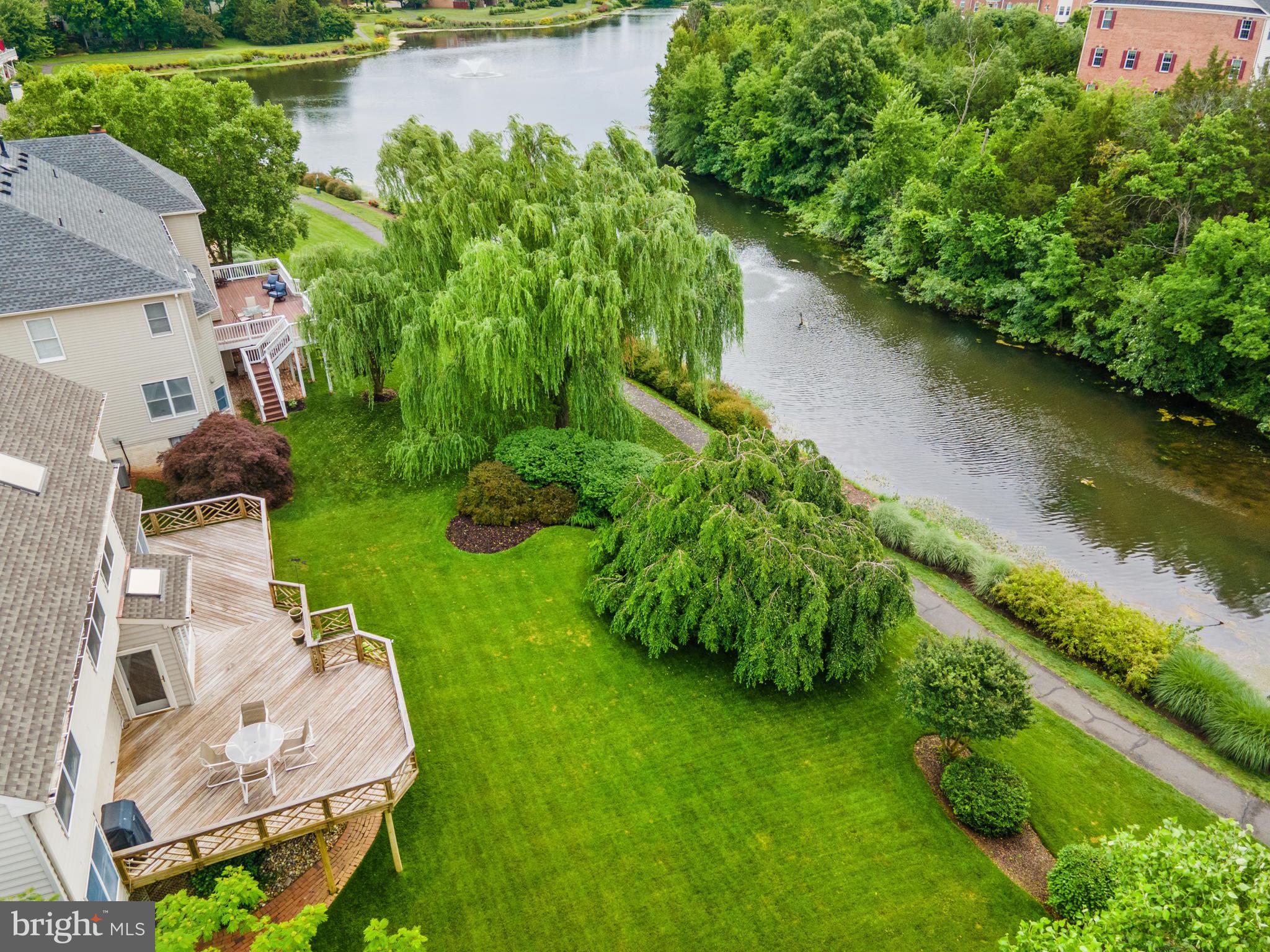 FARMWELL HUNT - Residential