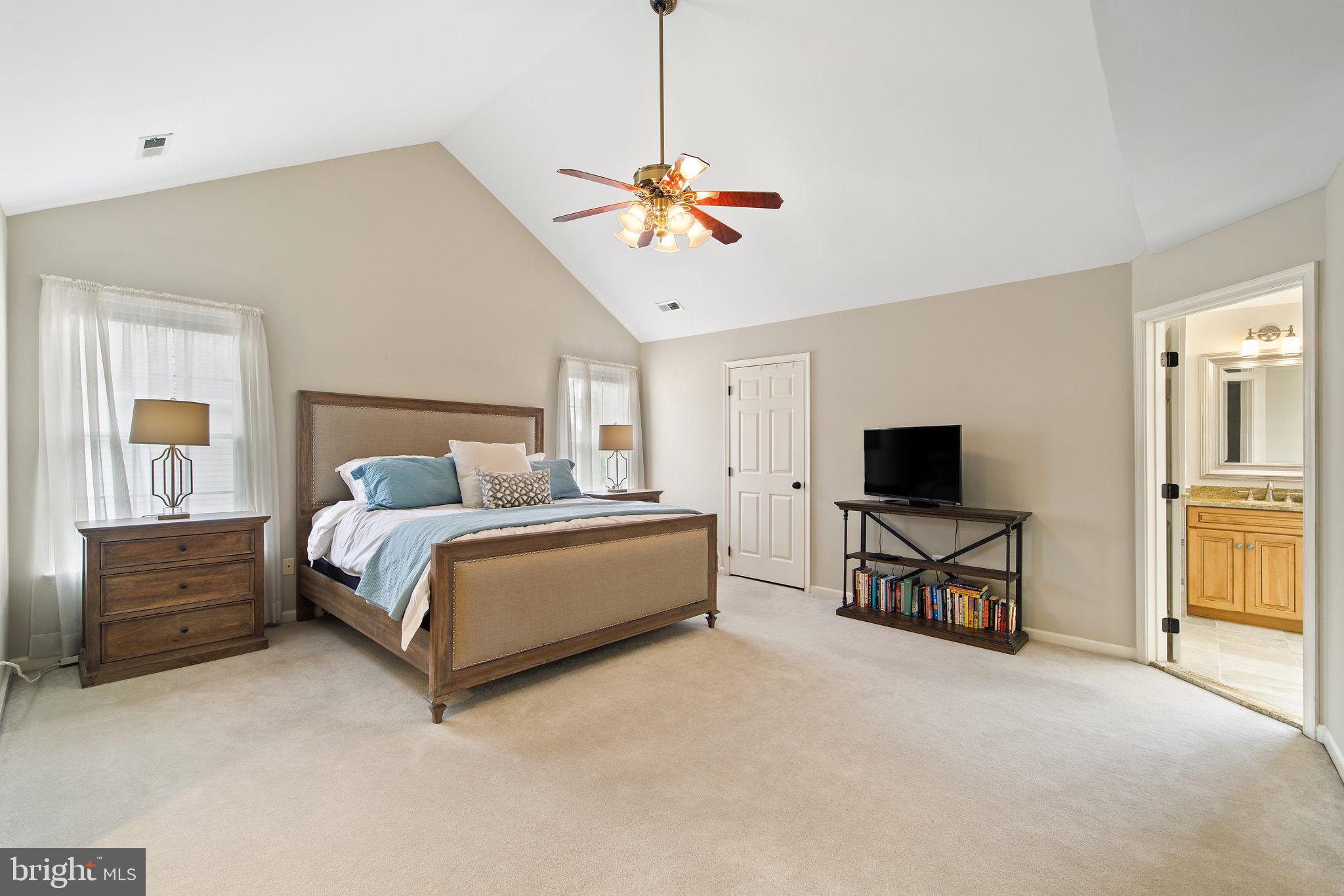 FARMWELL HUNT - Residential