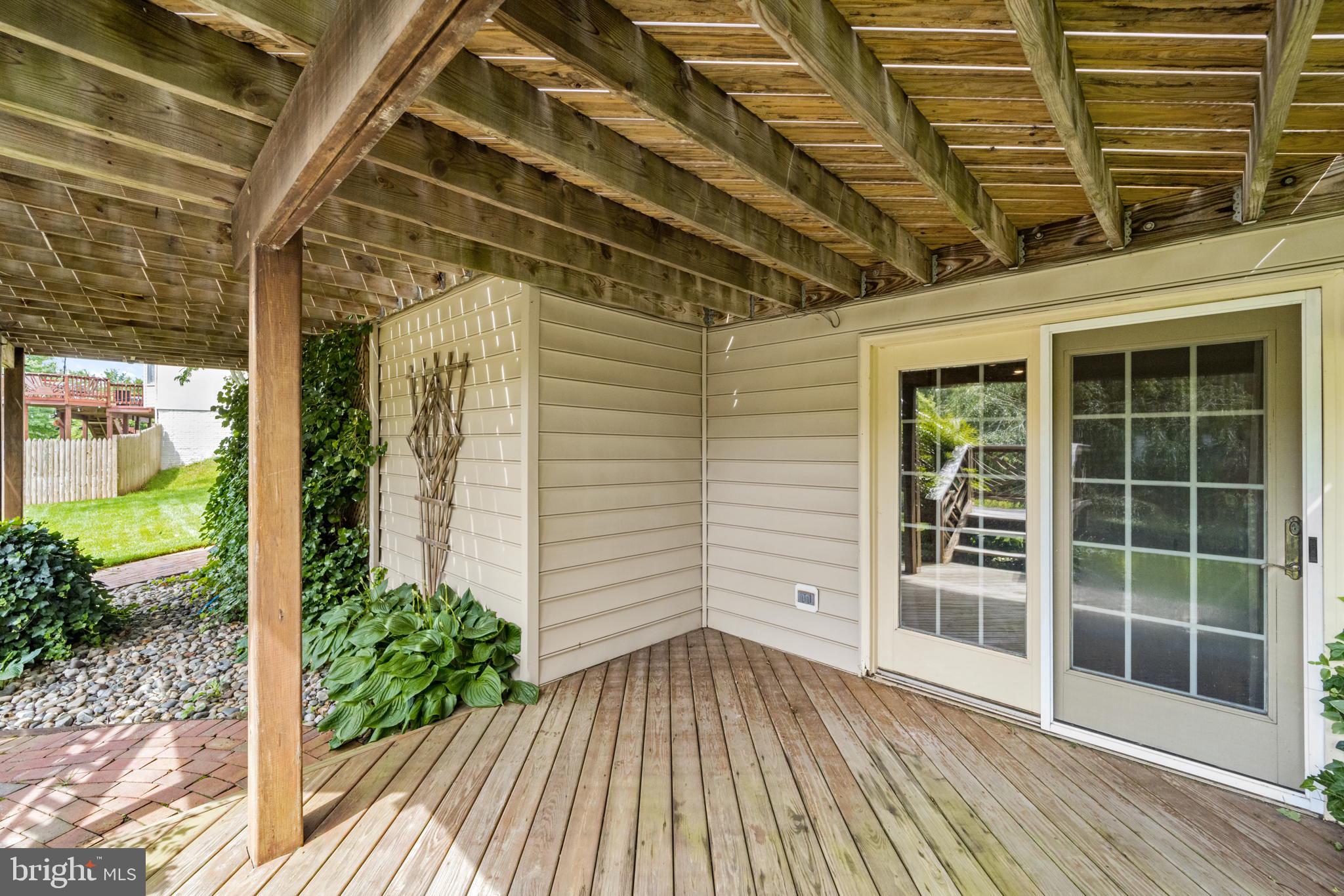 FARMWELL HUNT - Residential