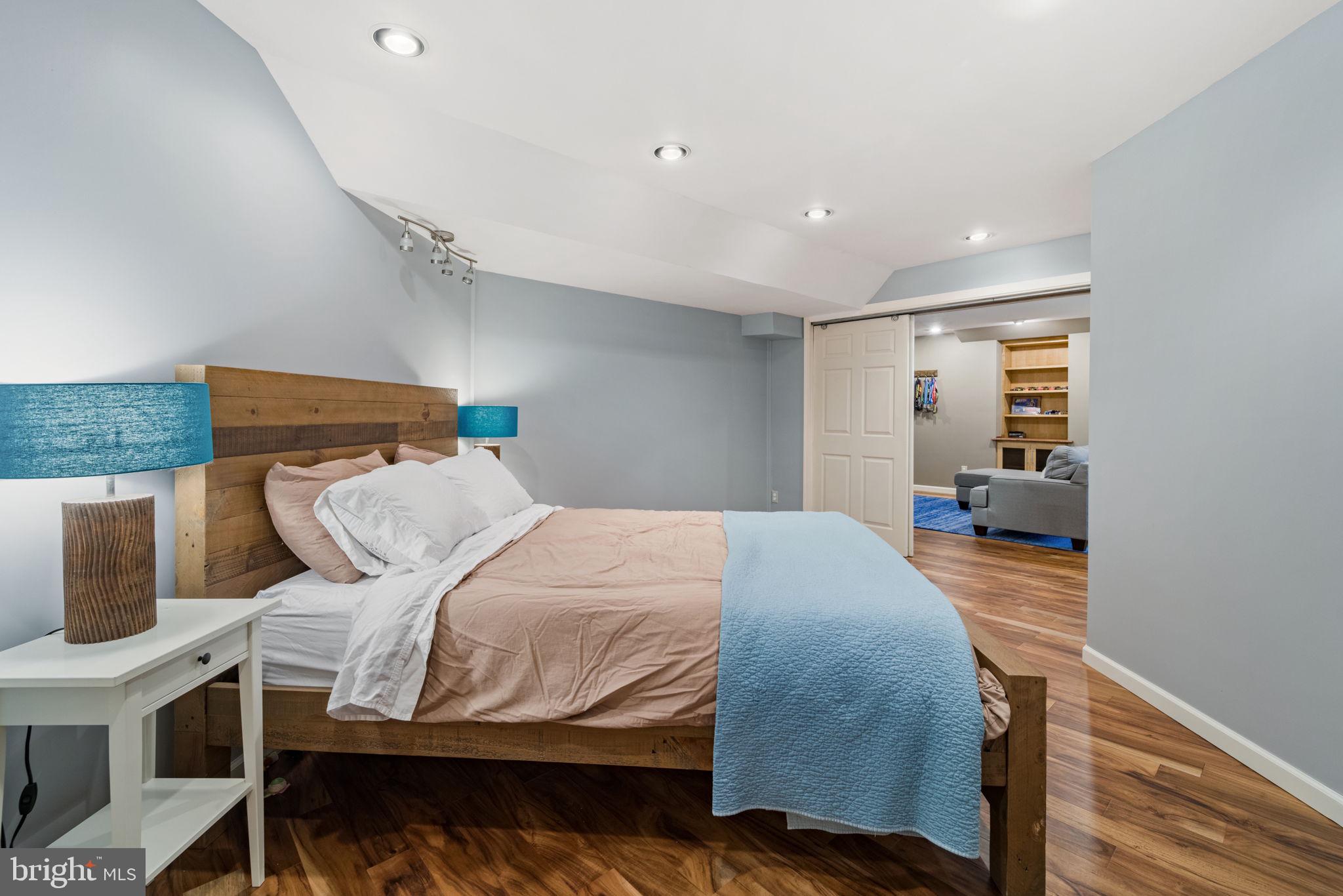 FARMWELL HUNT - Residential