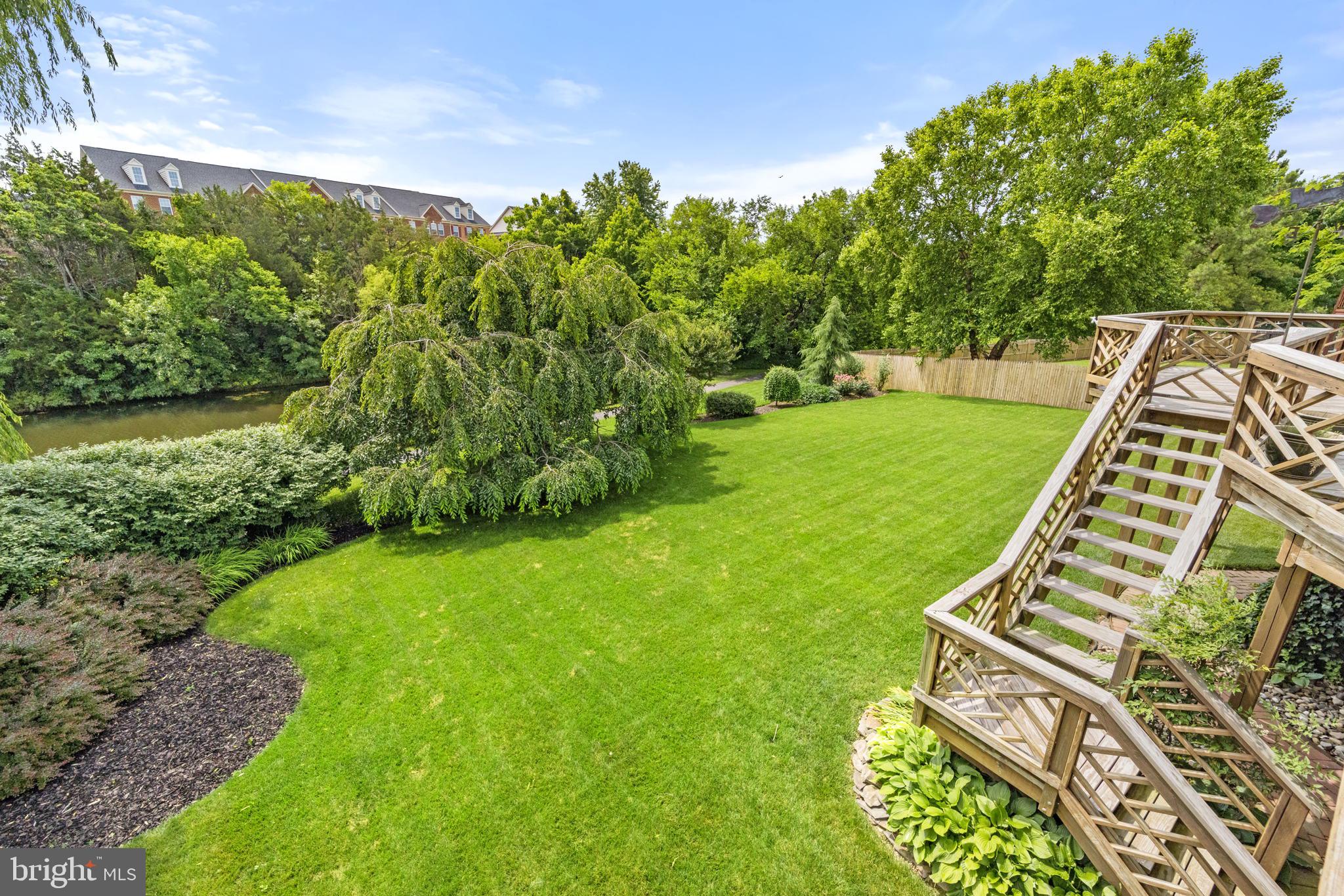 FARMWELL HUNT - Residential