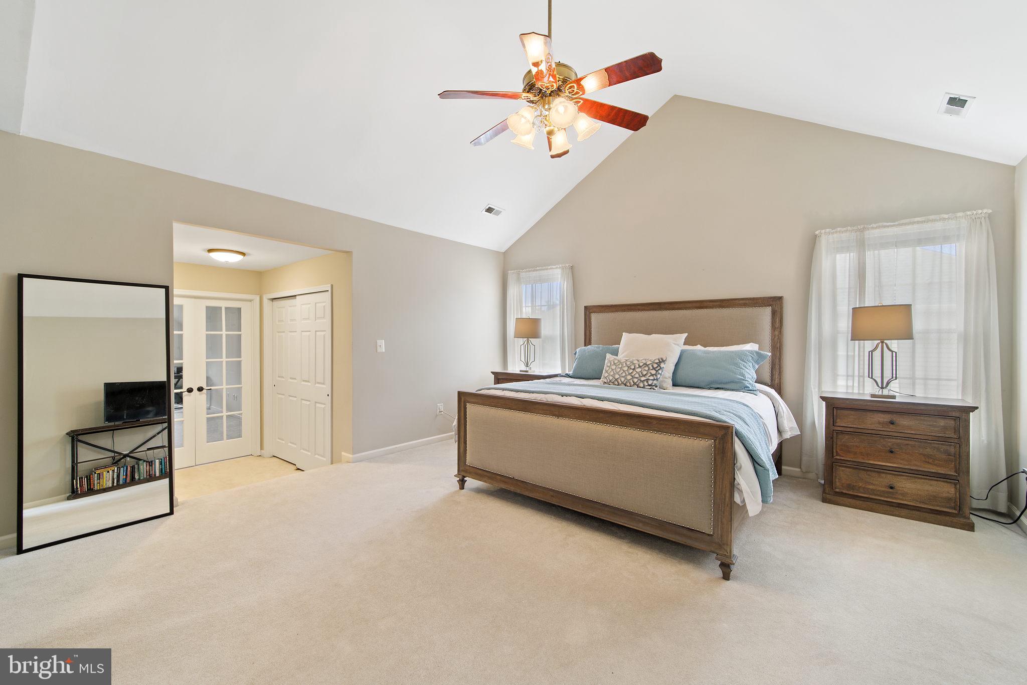 FARMWELL HUNT - Residential