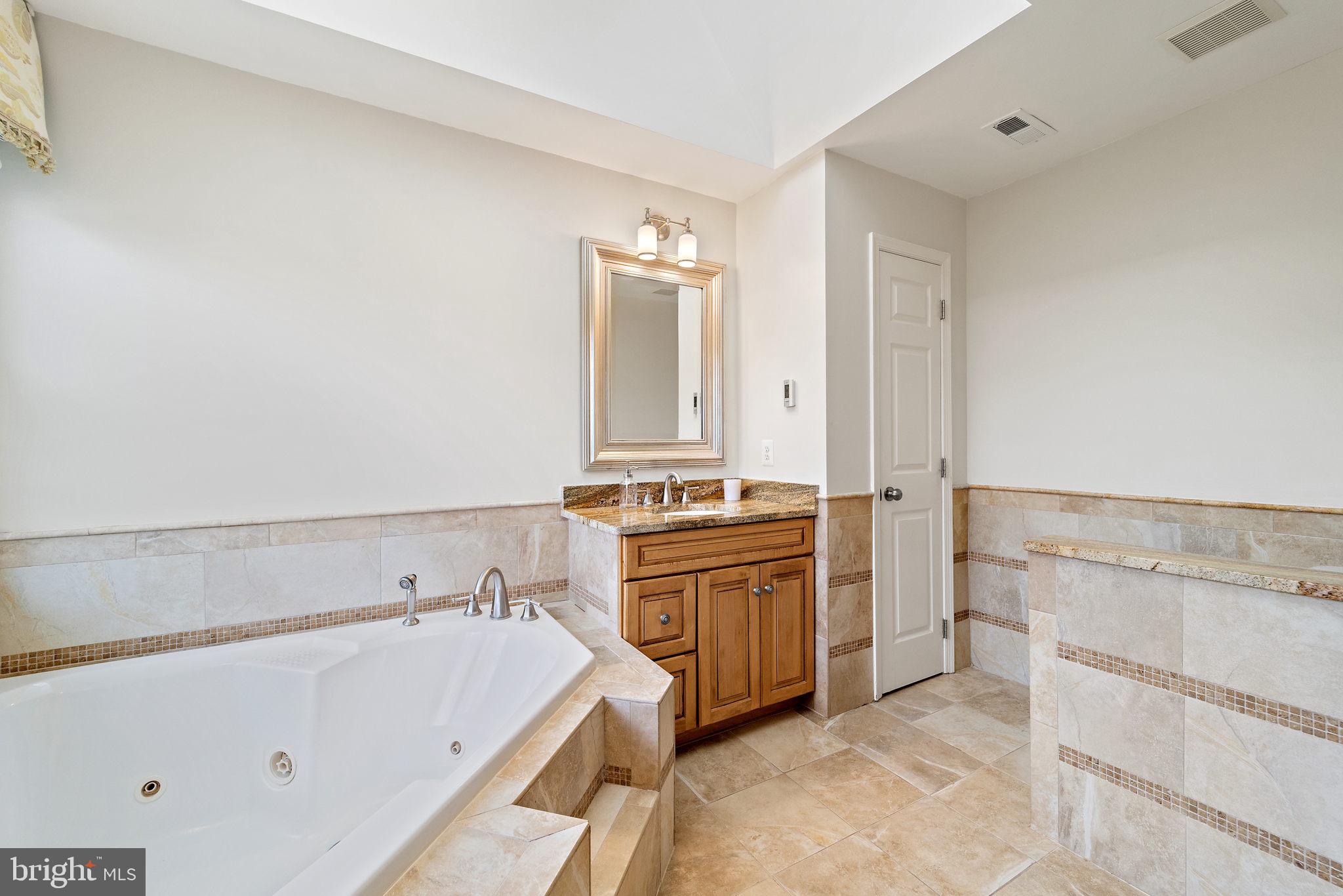 FARMWELL HUNT - Residential