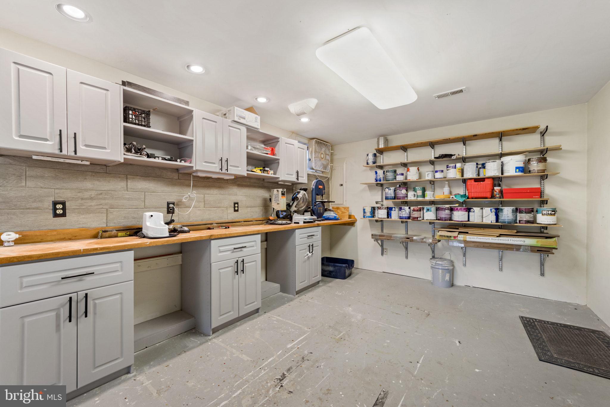 FARMWELL HUNT - Residential