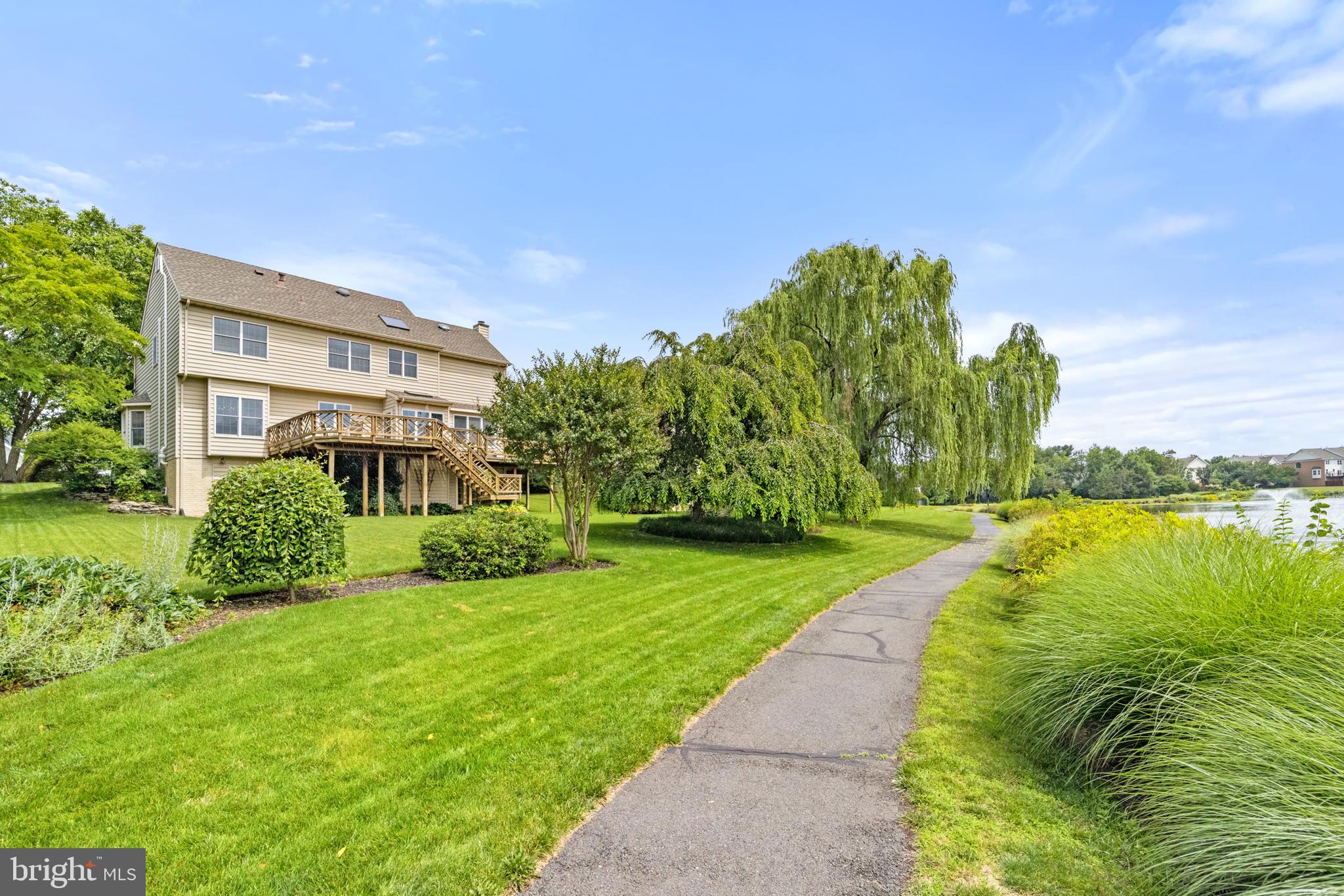 FARMWELL HUNT - Residential