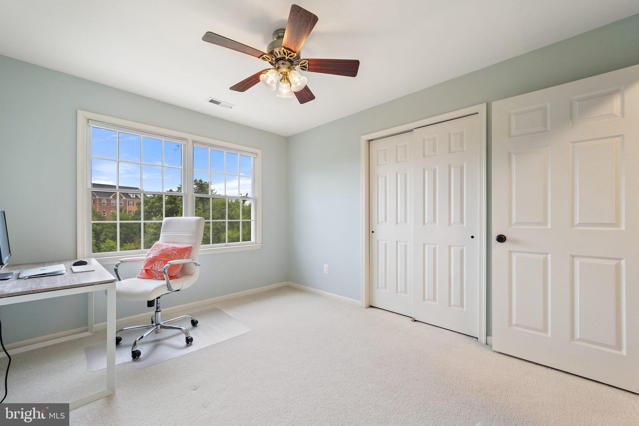 FARMWELL HUNT - Residential